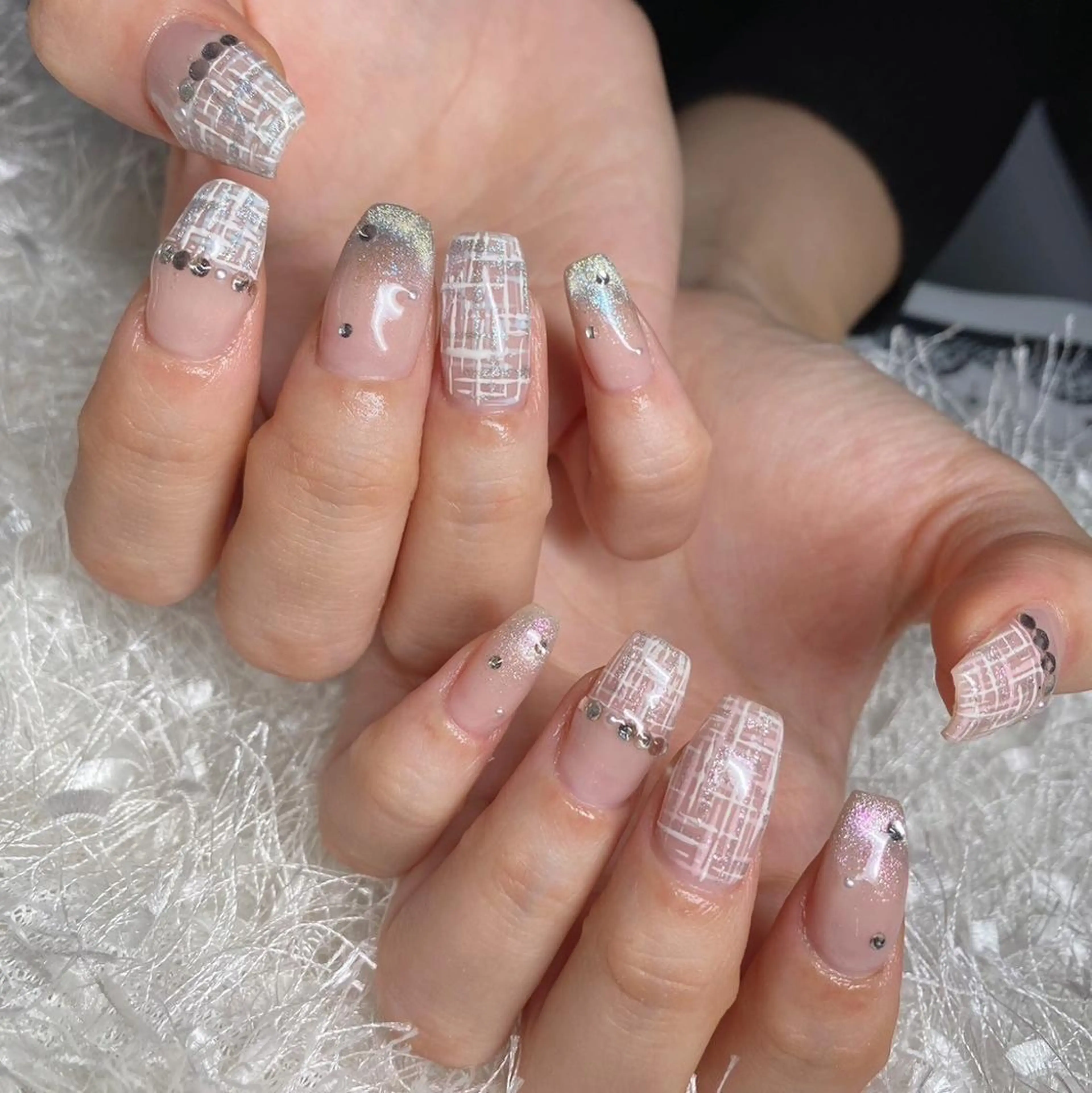 ネイル 長さ出し フレンチネイル ジェルネイル グラデーション 韓国ネイル ハンドネイル Nail&eye Belire 新宿のネイルデザイン