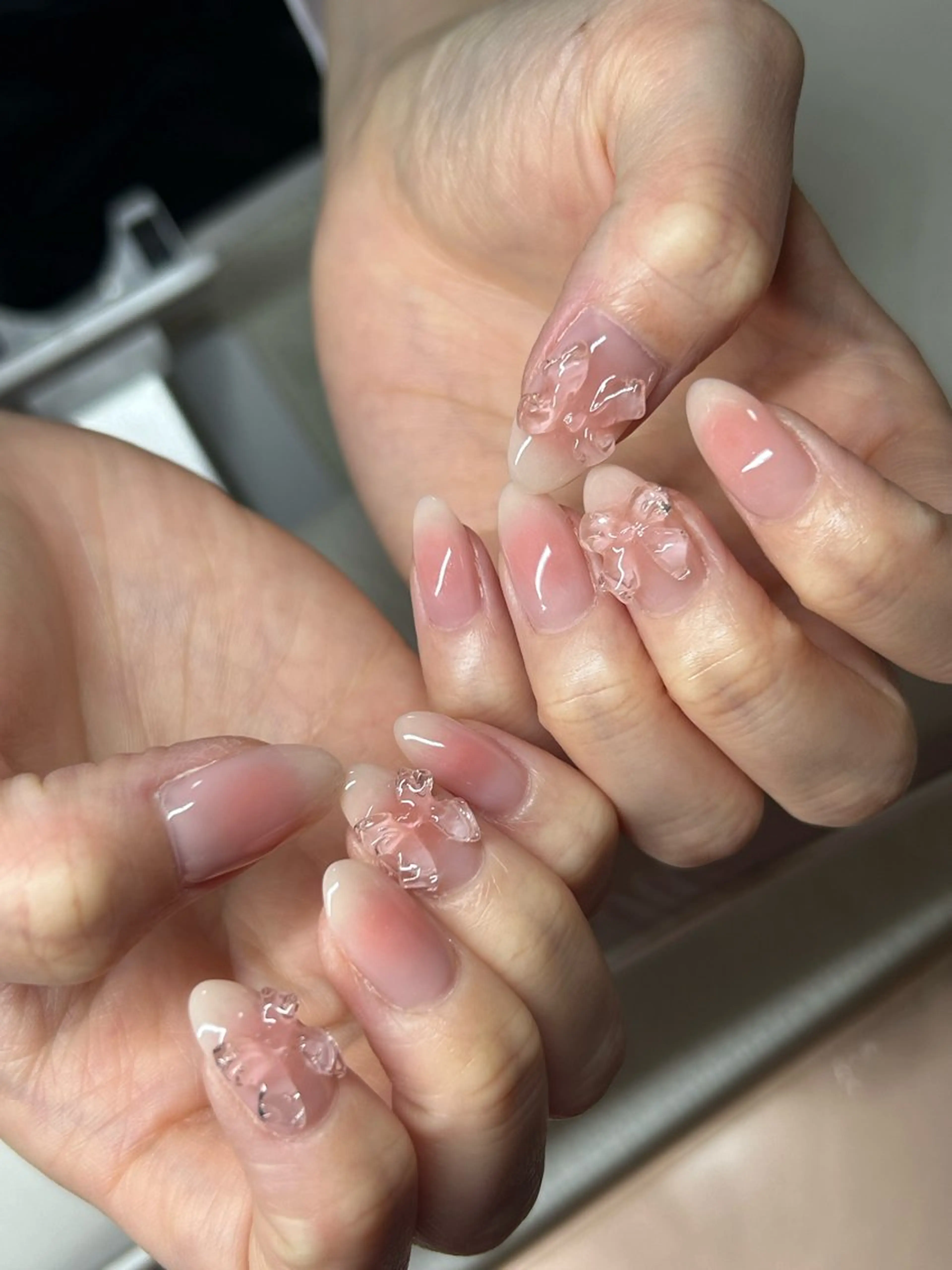 ネイル アートネイル オーロラネイル フレンチネイル ジェルネイル ガラスフレンチ RINN ANA.CHUOのネイルデザイン