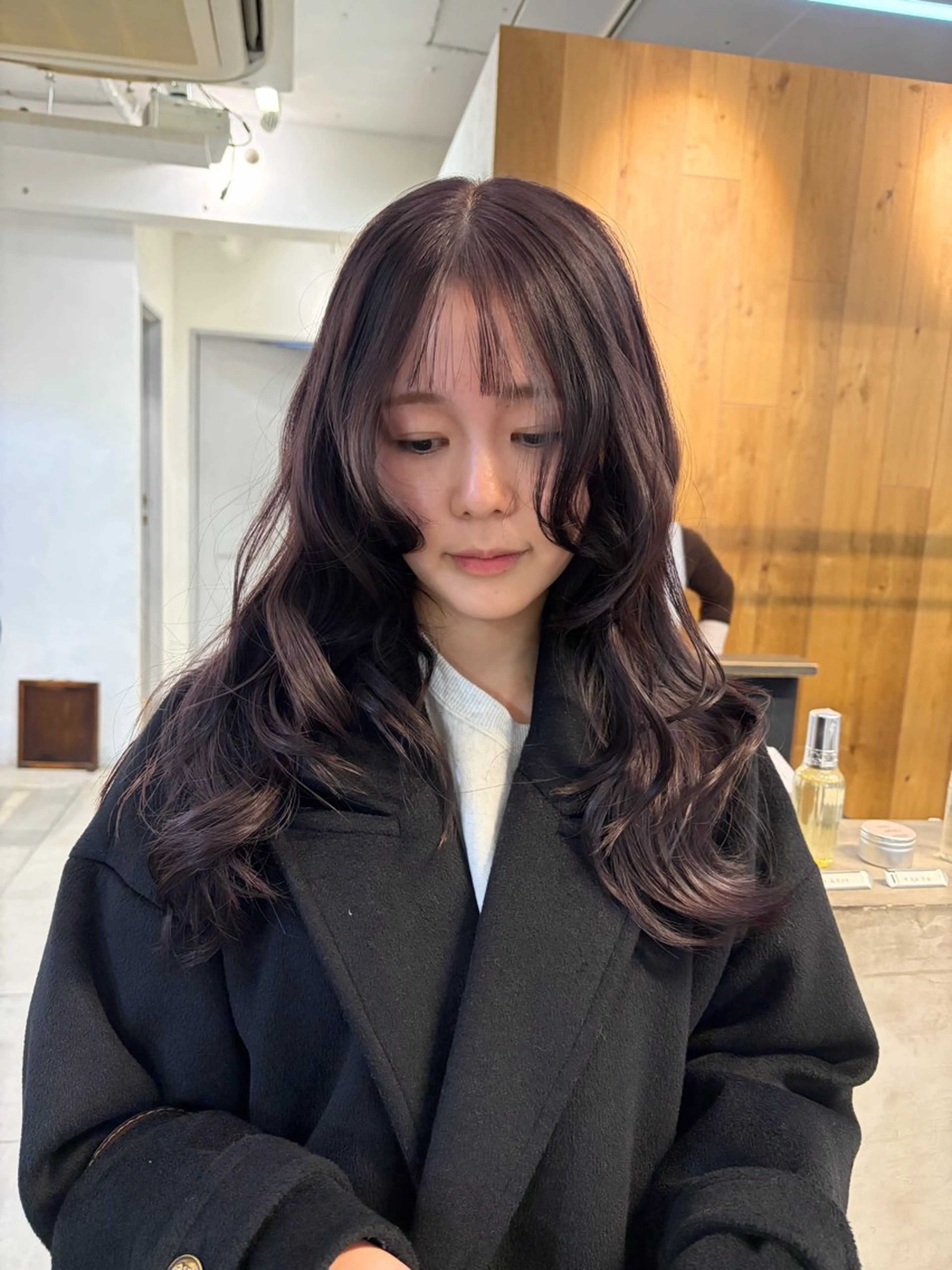 ミディアム カラー ミルクティー× グレージュMOMOのヘアスタイル