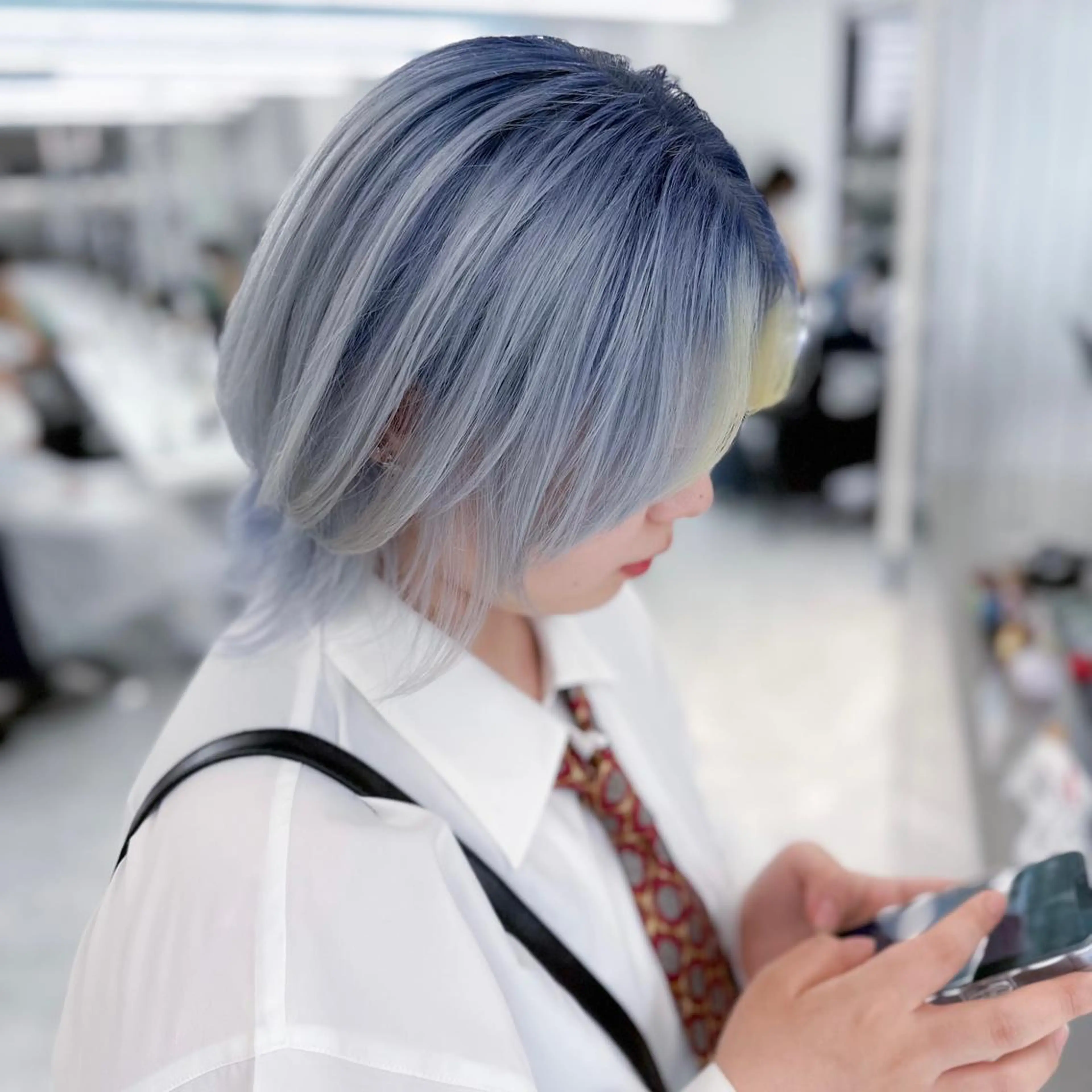 ミディアム カラー パーマ ヘアアレンジ メンズ キッズ ネイル マツエク・マツパ アイブロウ ウルフ&レイヤー特化 まとまる美髪矯正のヘアスタイル