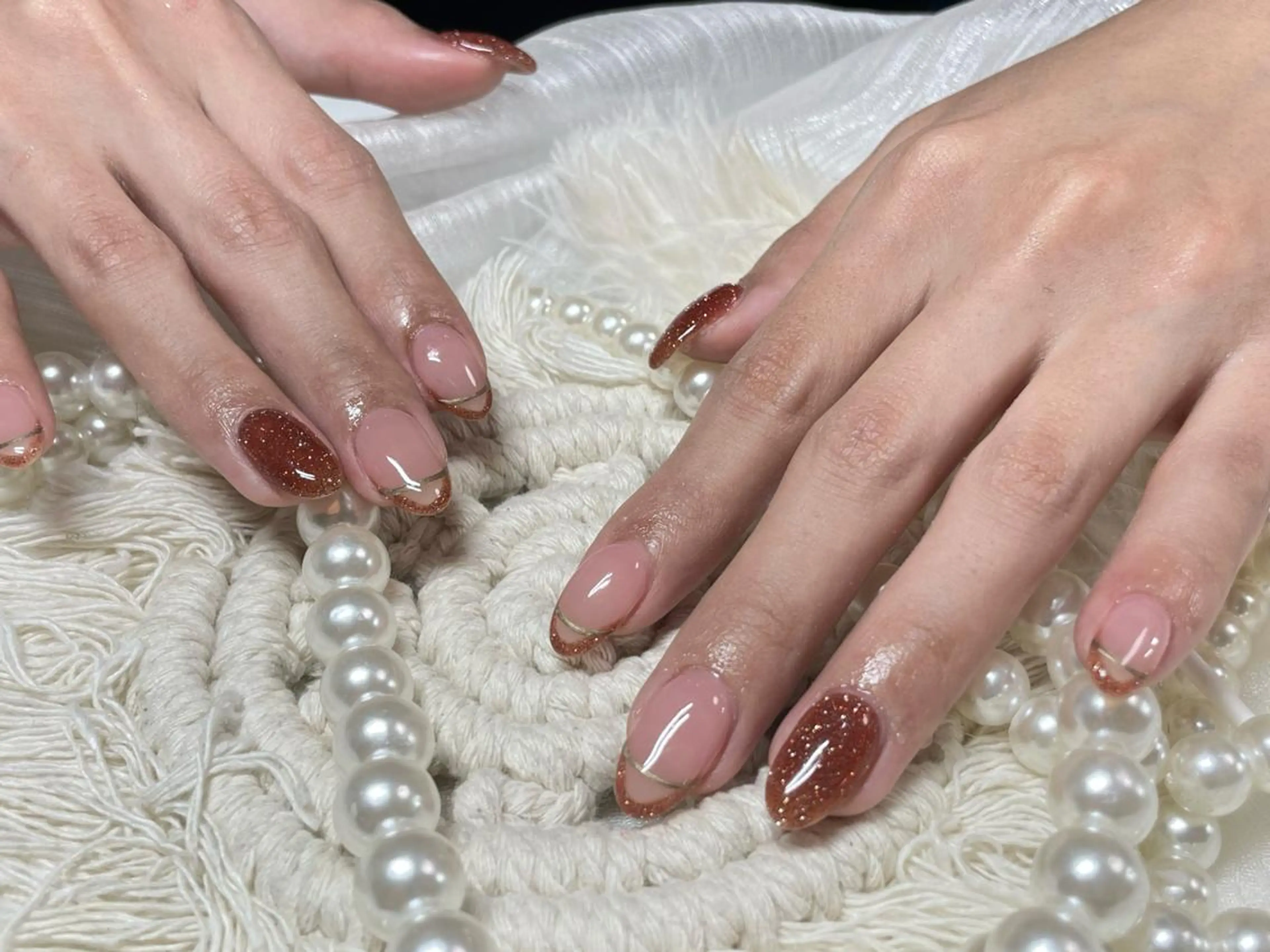 ネイル 長さ出し フレンチネイル キラキラネイル マグネットネイル ニュアンスネイル Lucky nail salonのネイルデザイン