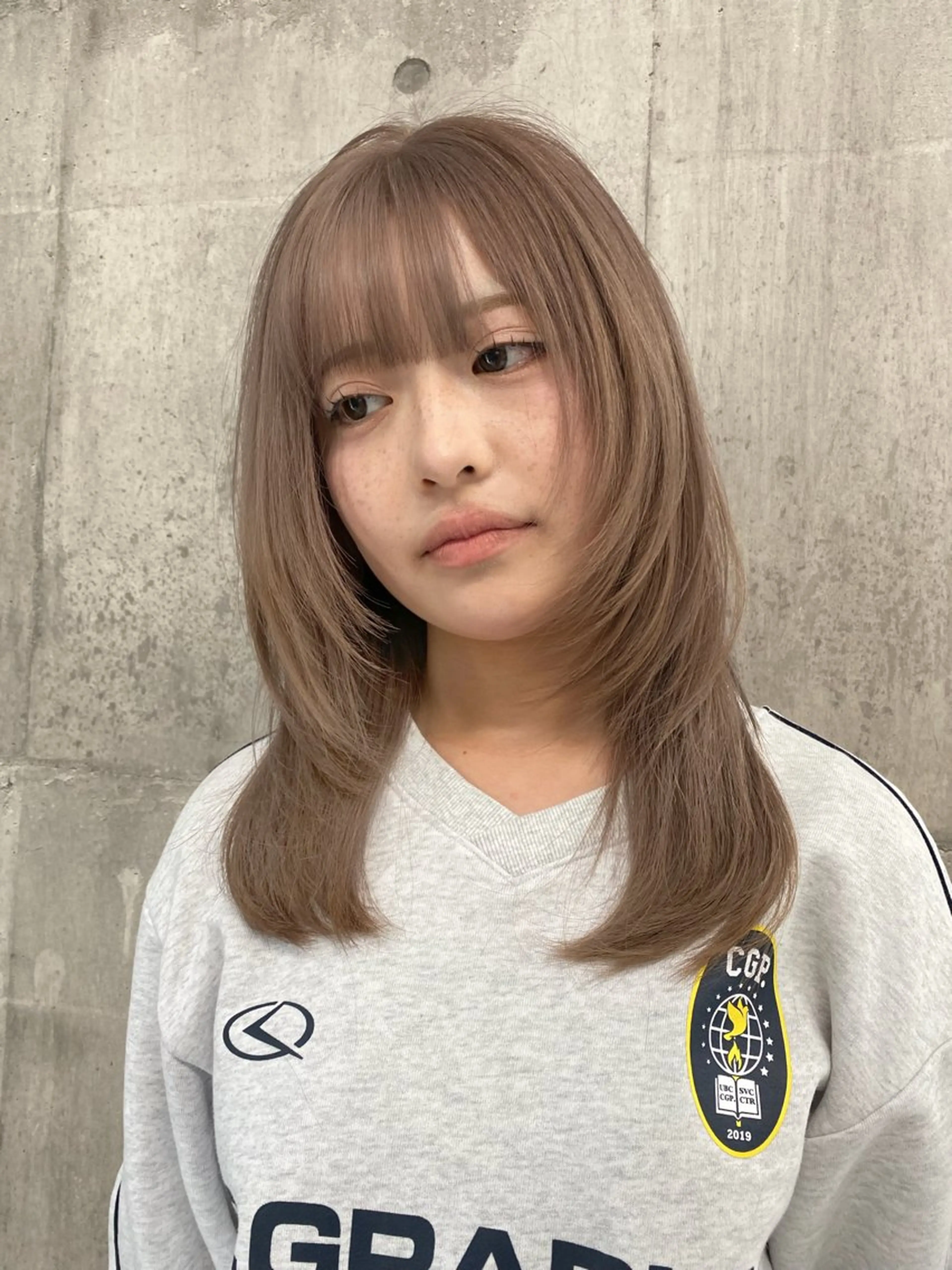 セミロング カラー ヘアアレンジ メンズ ヘアカラー 🌈【🎀ヘアデザイ ナー🎀】✨ノン✨のヘアスタイル