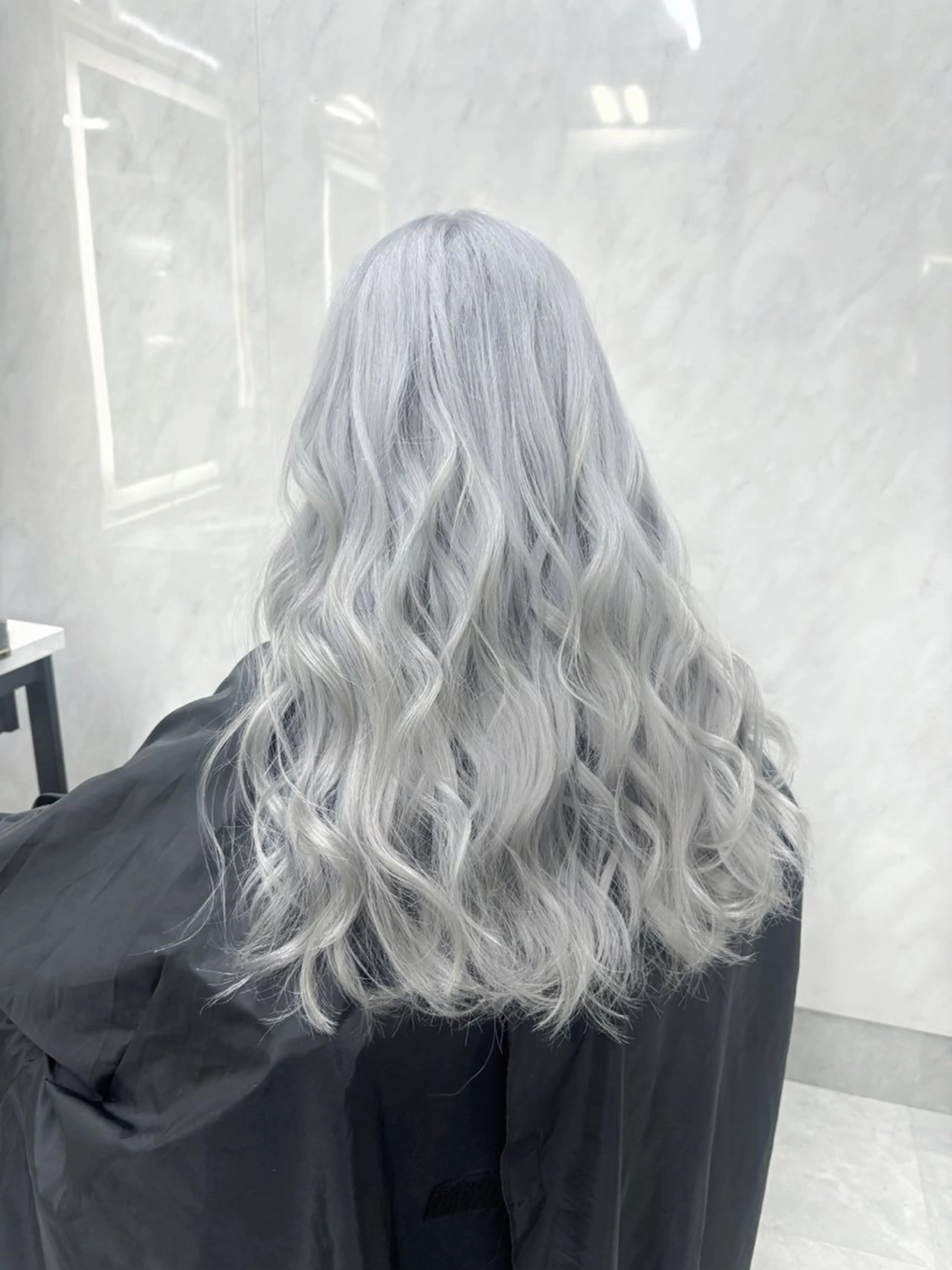 ロング カラー ヘアカラー Assistant MOEのヘアスタイル