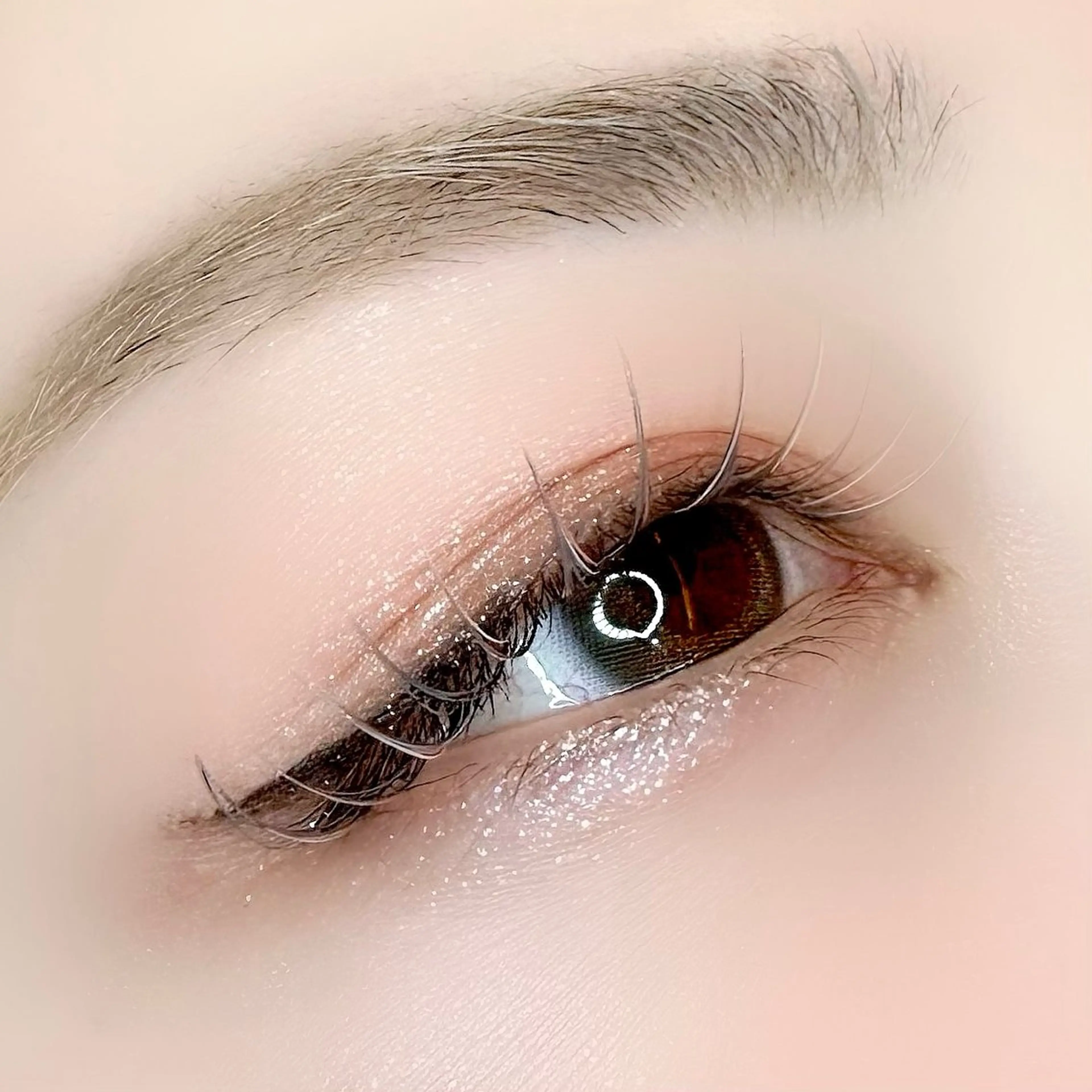 上質フラットラッシュ100本の写真