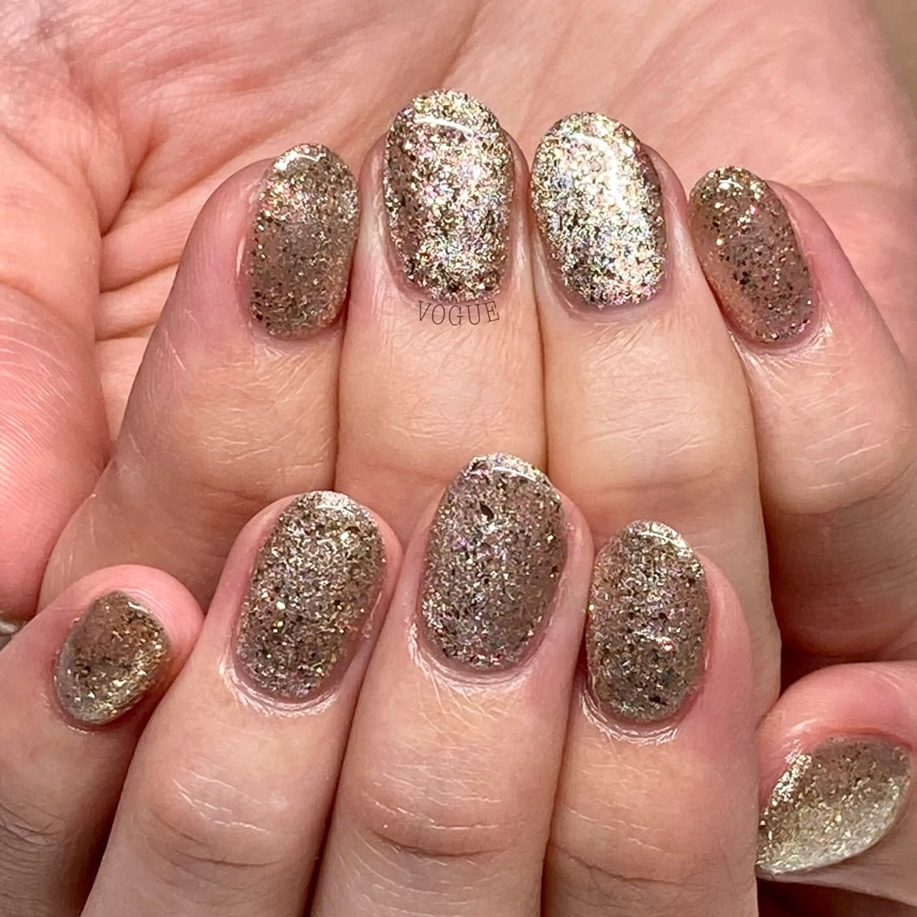 ネイル ハンドネイル VOGUE ×SWANのネイルデザイン