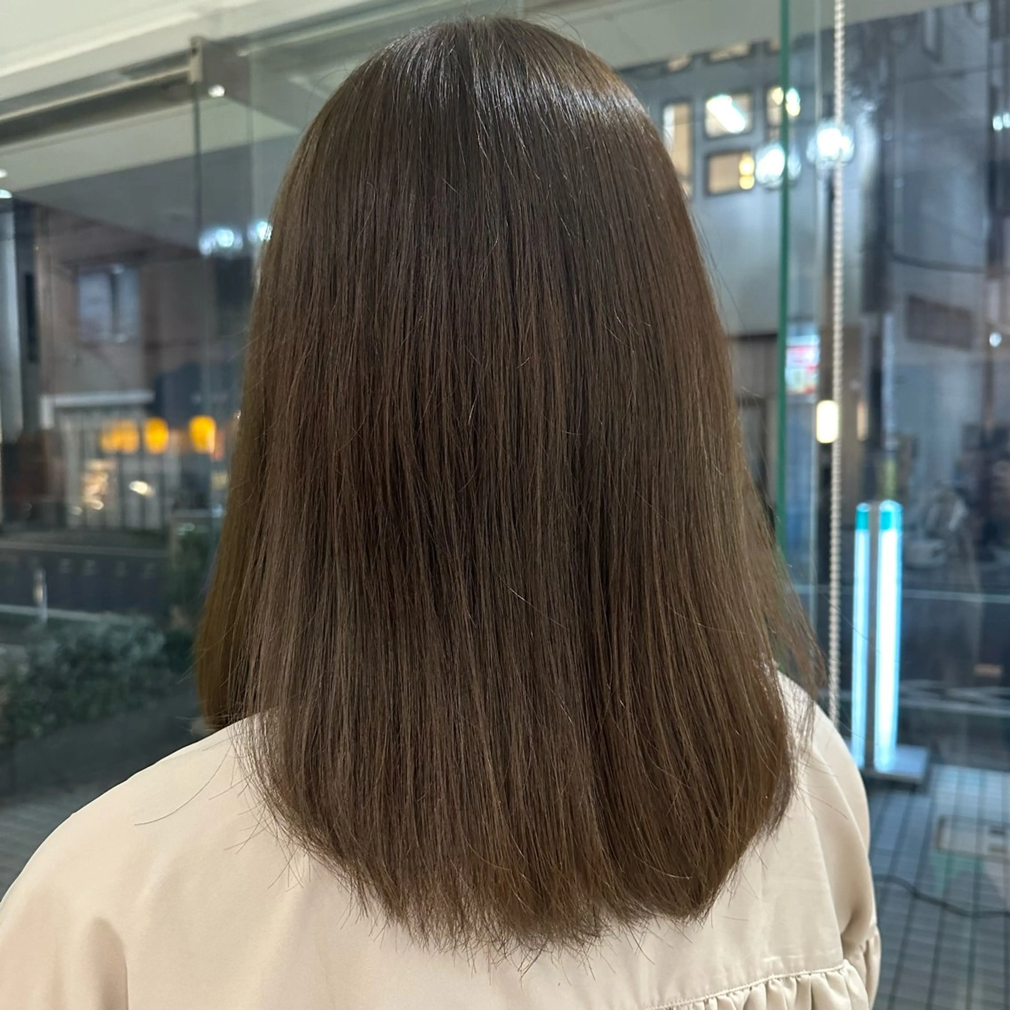 セミロング カラー カット ヘアカラー Ash浦安店 富谷 日菜乃のヘアスタイル