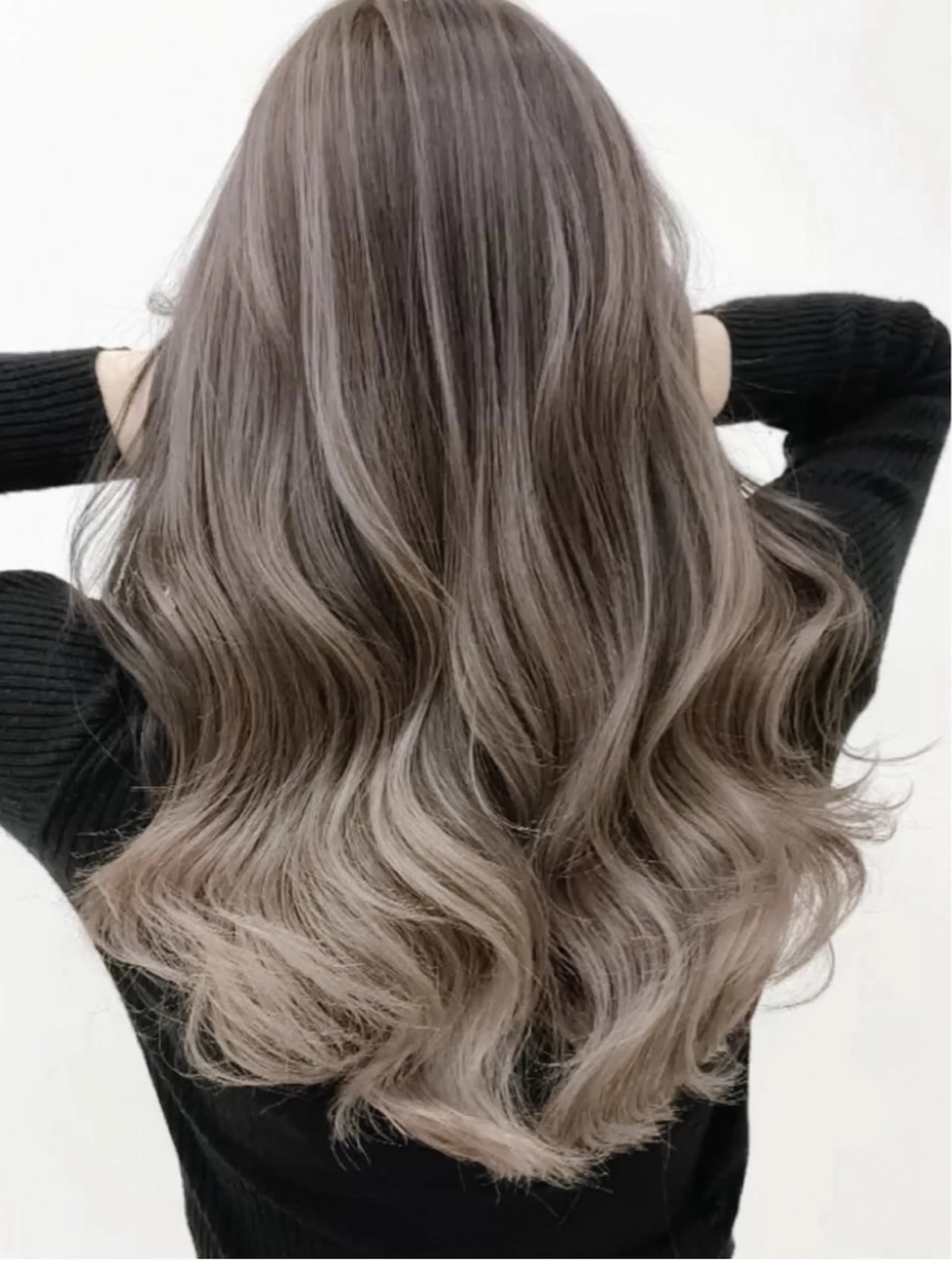 セミロング カラー バレイヤージュ ブリーチ 透明感カラー ハイライトカラー ハイライト 竹内ケンゴ🇰🇷 EIGHT藤沢のヘアスタイル