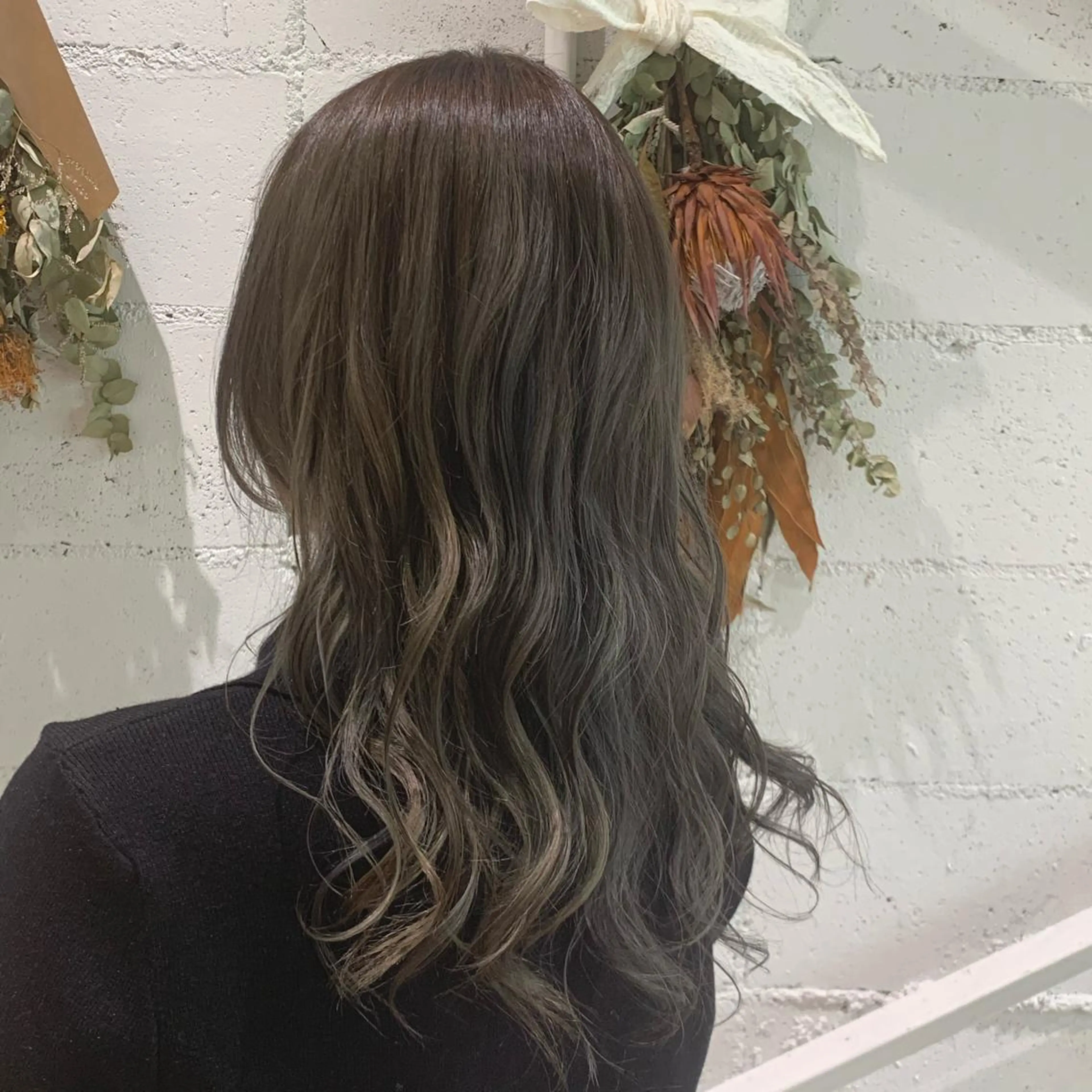 ロング カラー カット ヘアカラー トリートメント ayano ．のヘアスタイル