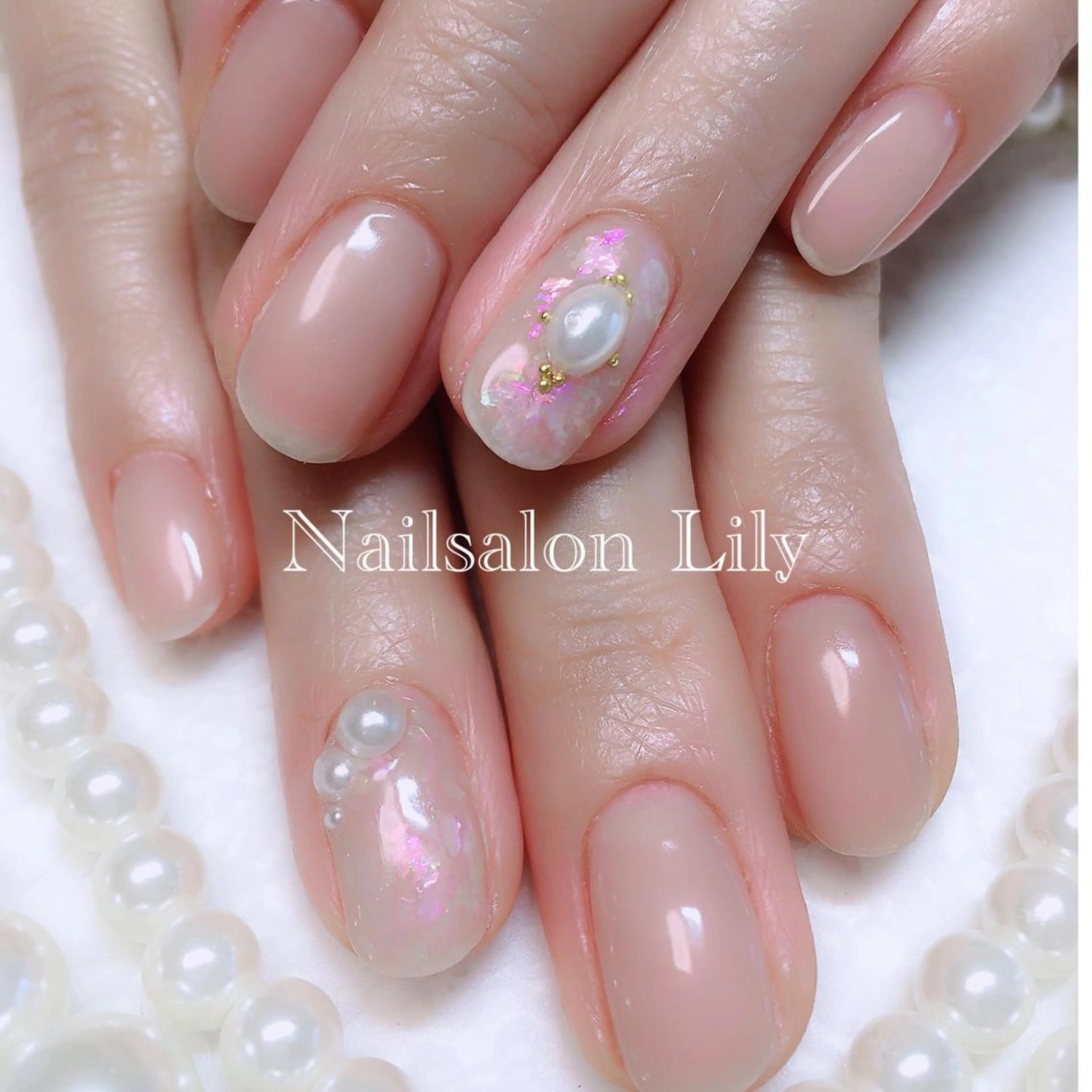 ネイル キラキラネイル Lily*nail 🌻Mii🌻のネイルデザイン