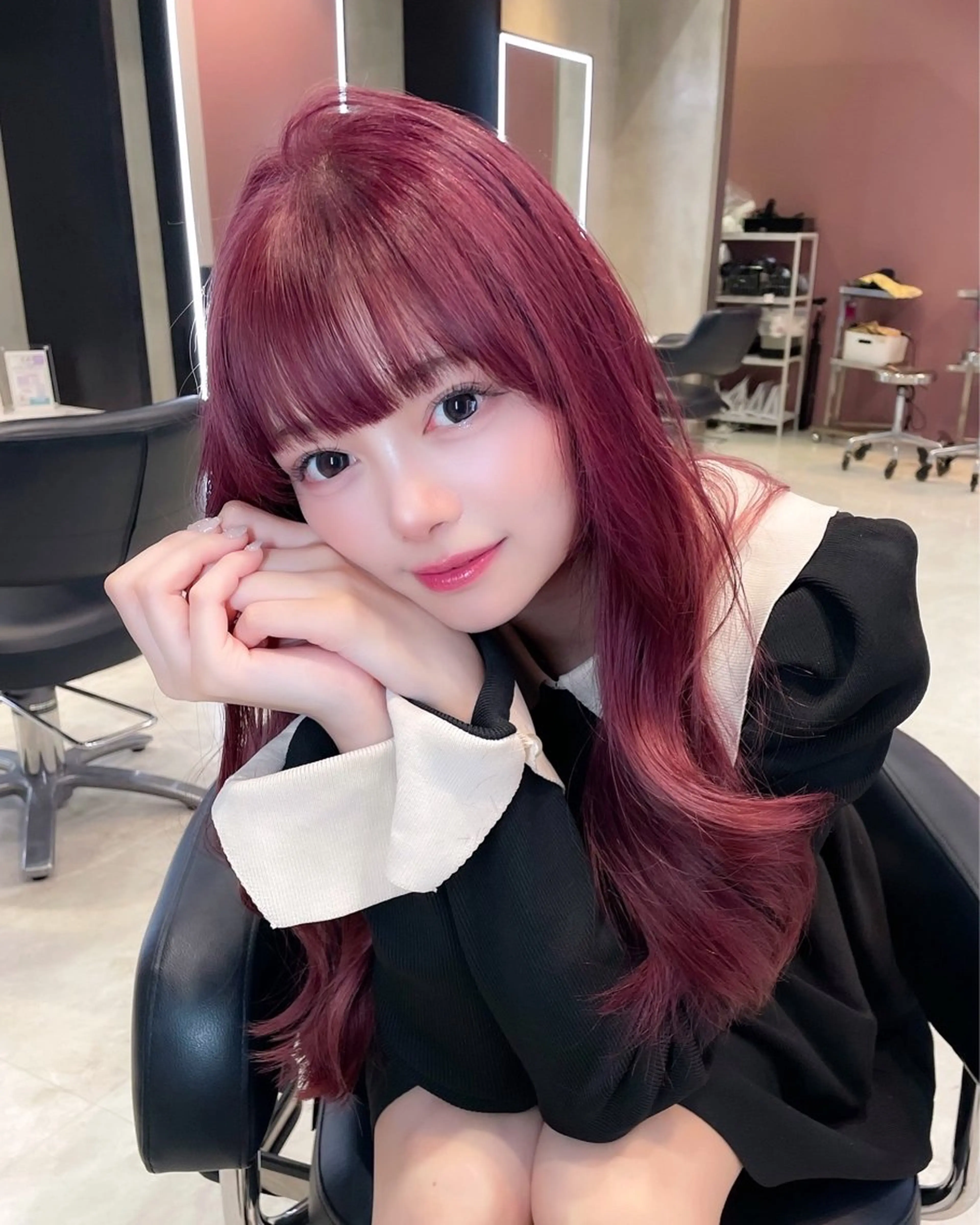 ロング カット ヘアカラー 韓国ヘア🇰🇷 YURIYAのヘアスタイル