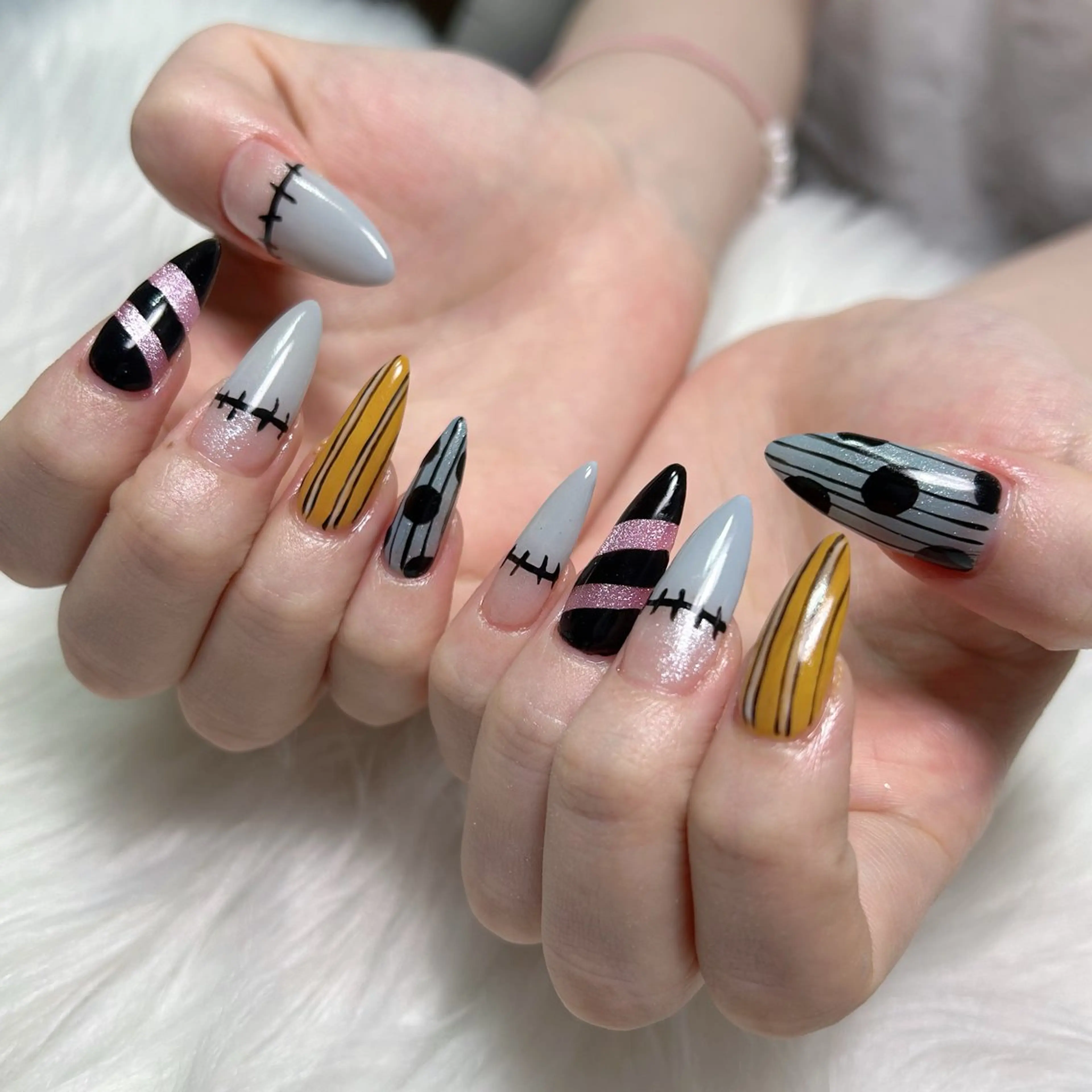 ネイル ハロウィン EmaNail Risaのネイルデザイン