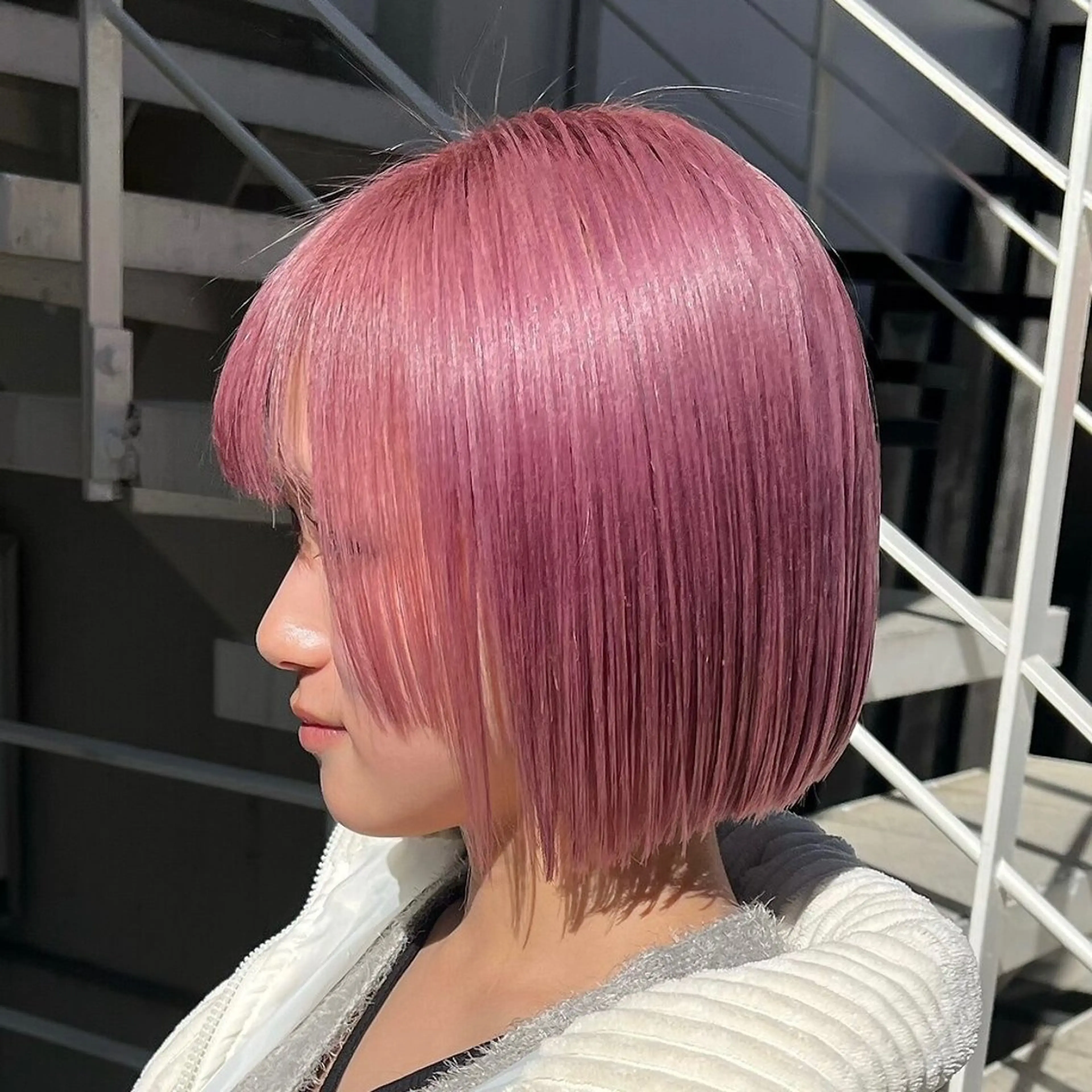 ショート カラー ブリーチ ハイトーンカラー ピンクカラー ボブ 💖ブリーチ/暖色 𝐘𝐮𝐢💖のヘアスタイル