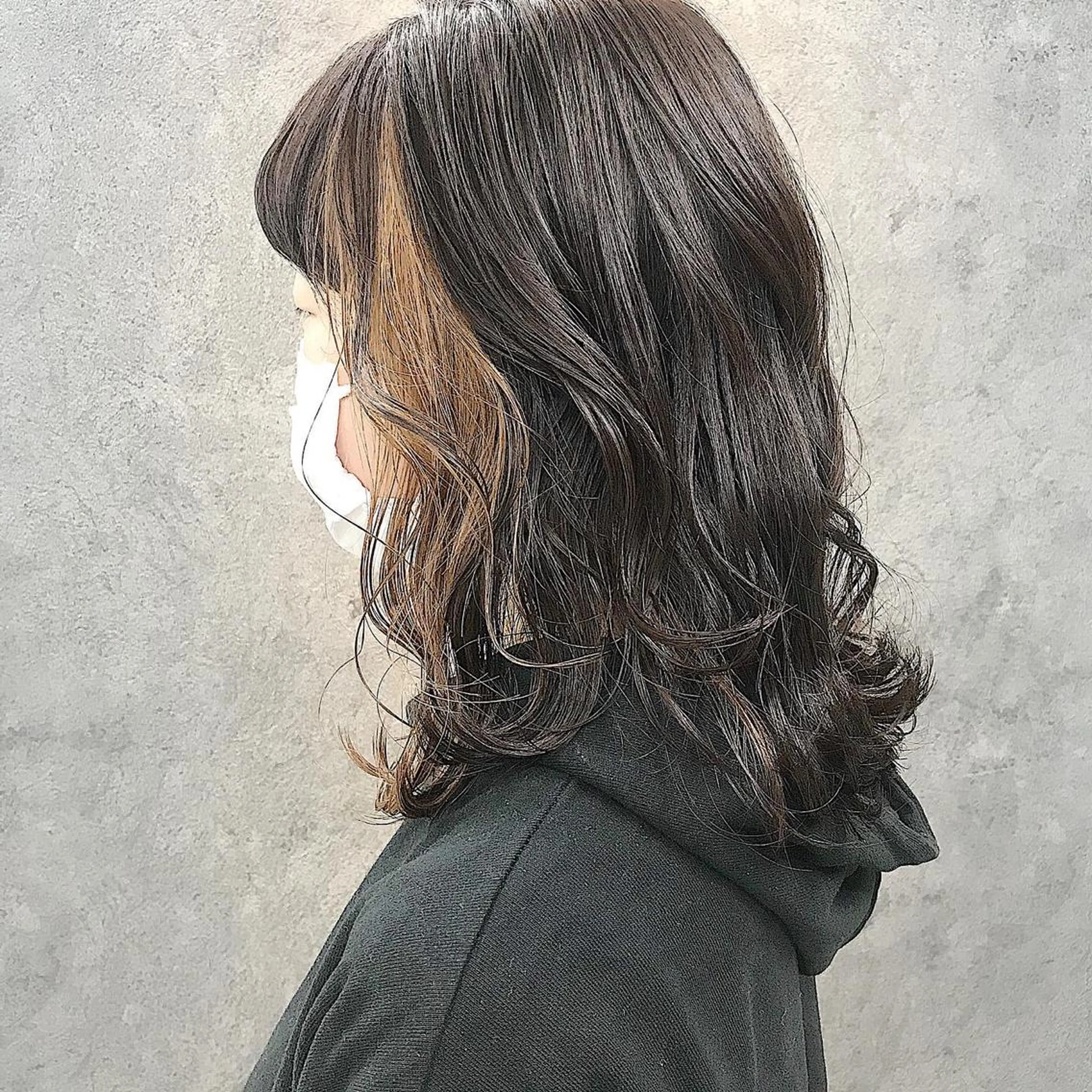 ミディアム カット ヘアカラー トリートメント 所渉/韓国レイヤー /ウルフカットのヘアスタイル