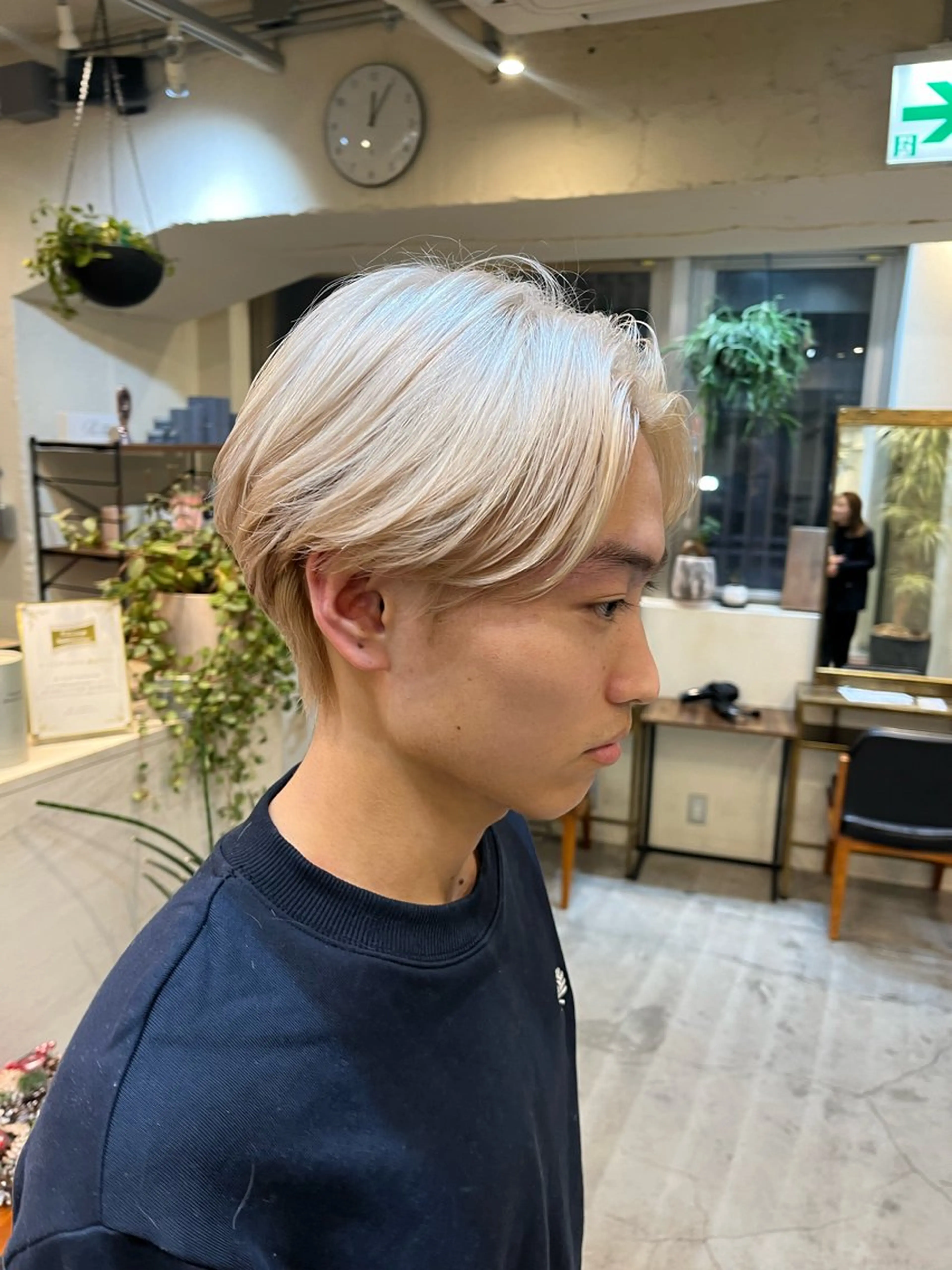 メンズ マアヤ/ハイトーン /ハイレイヤーのヘアスタイル