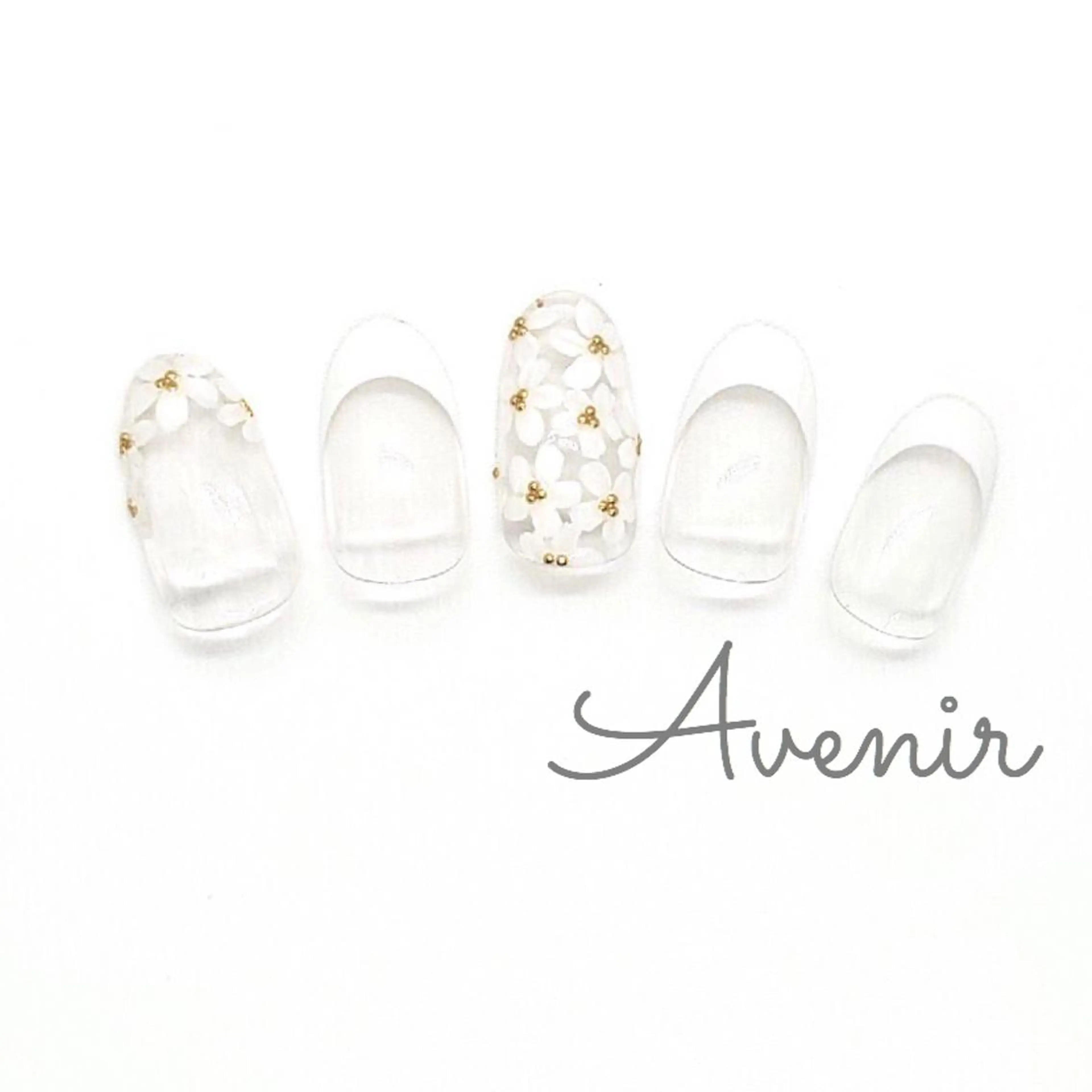 ネイル Avenir 表参道 nail＆eye予約のネイルデザイン