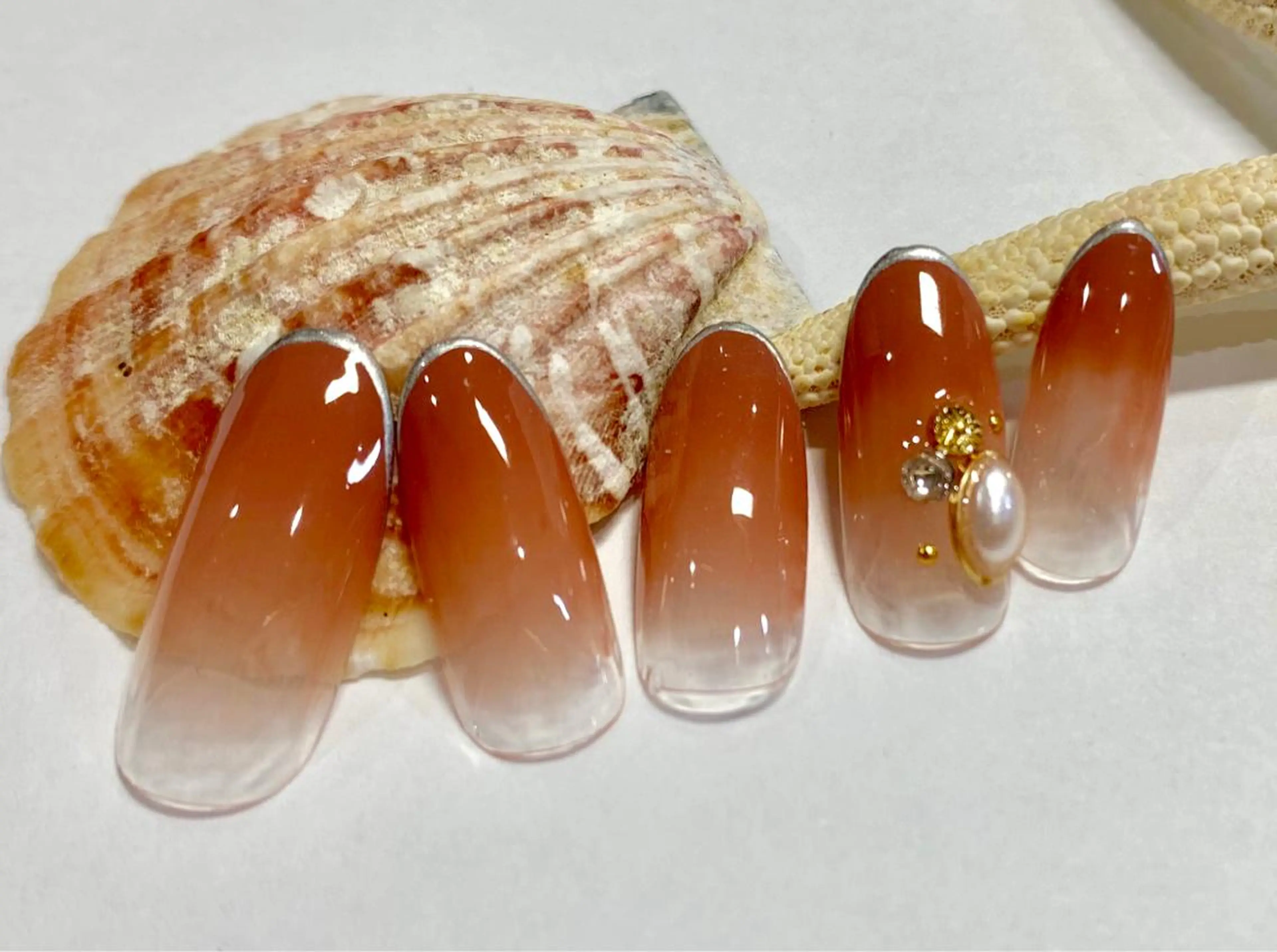 ネイル 高尾 梨花のネイルデザイン