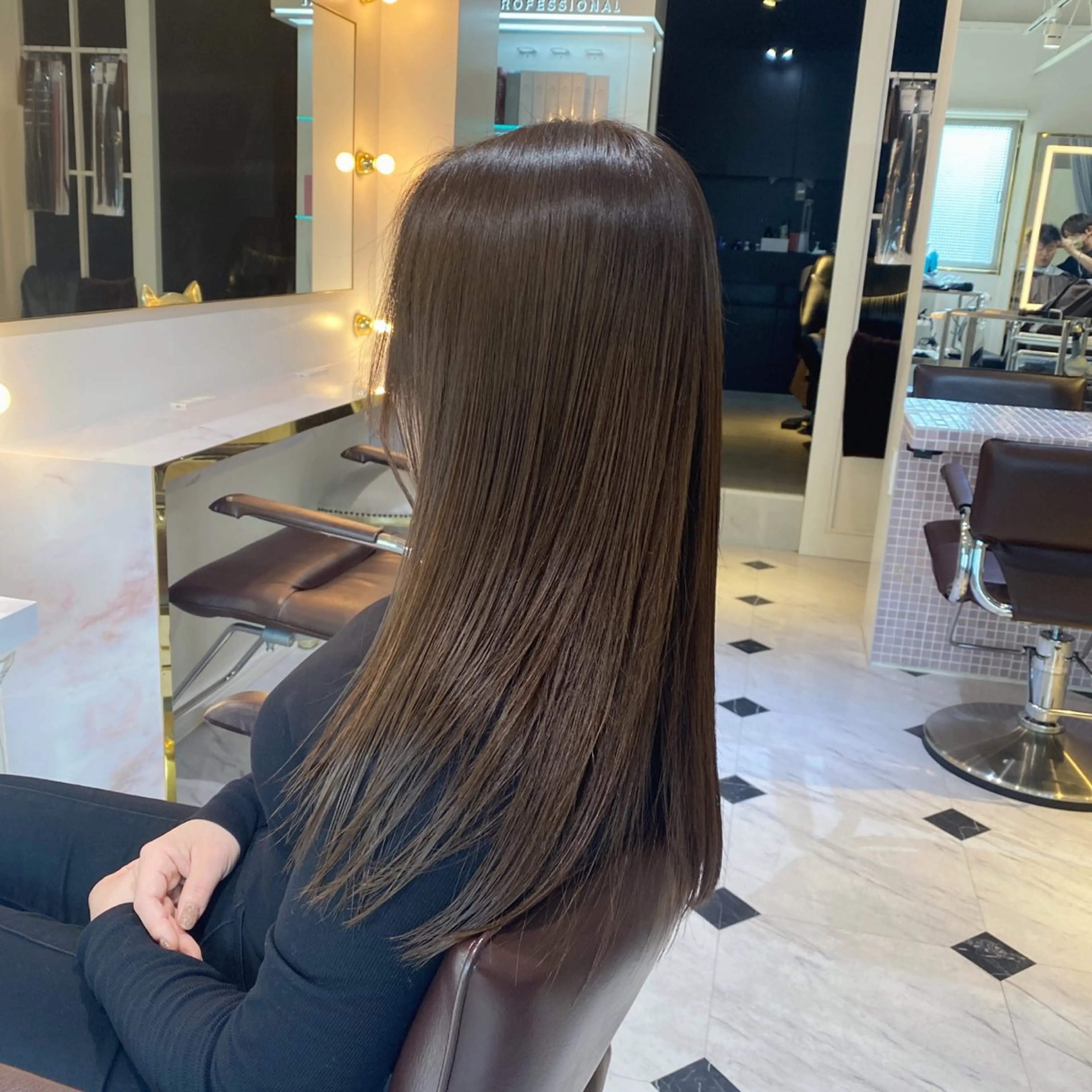 セミロング カラー ベージュカラー 髪質改善 トリートメント ヘアカラー トリートメント ekolu北梅田店所属・梅田中崎町髪質改善 /オキヒロト/エコルのヘアスタイル