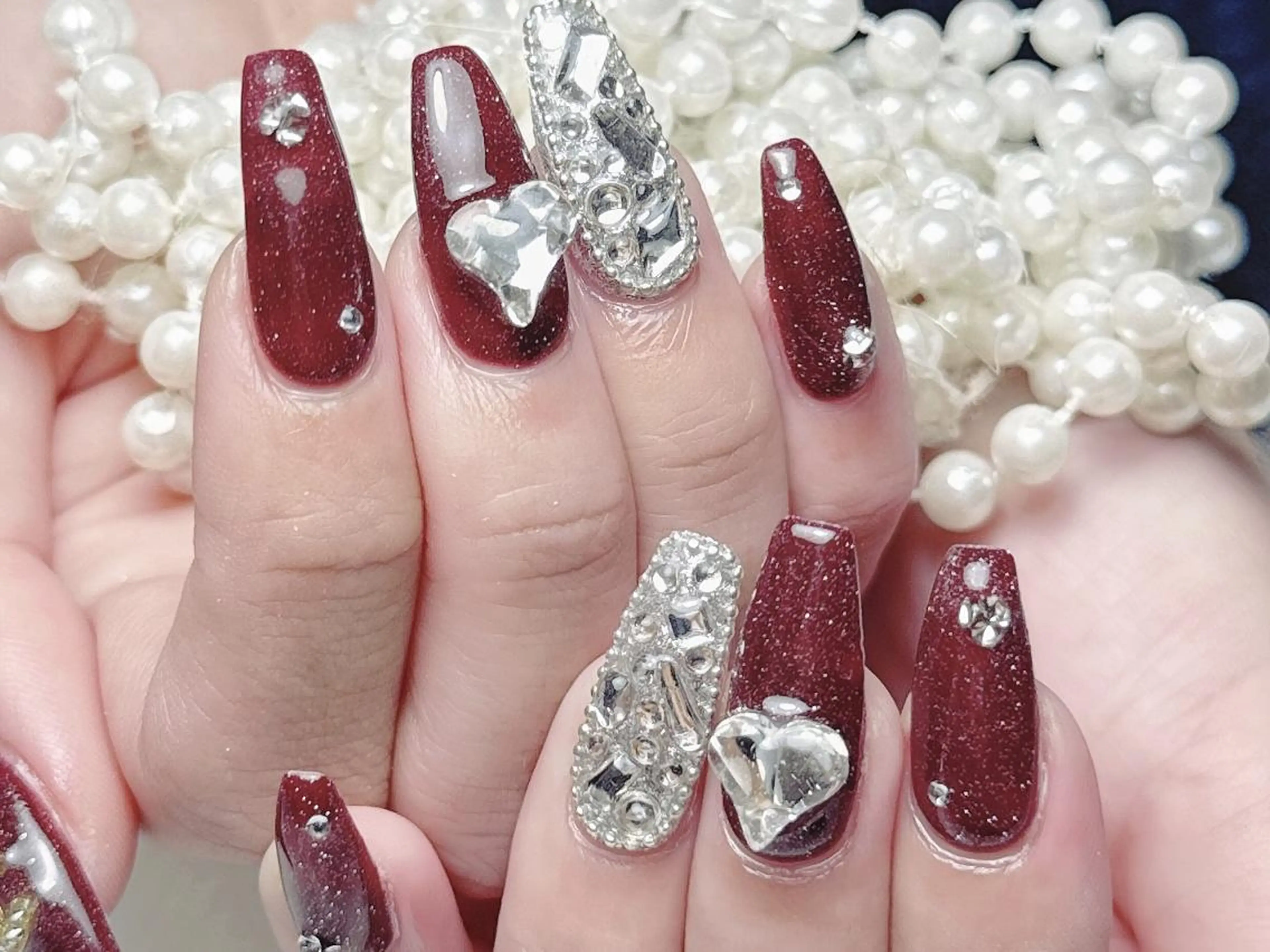 ネイル queensnail 🧸mikaのネイルデザイン