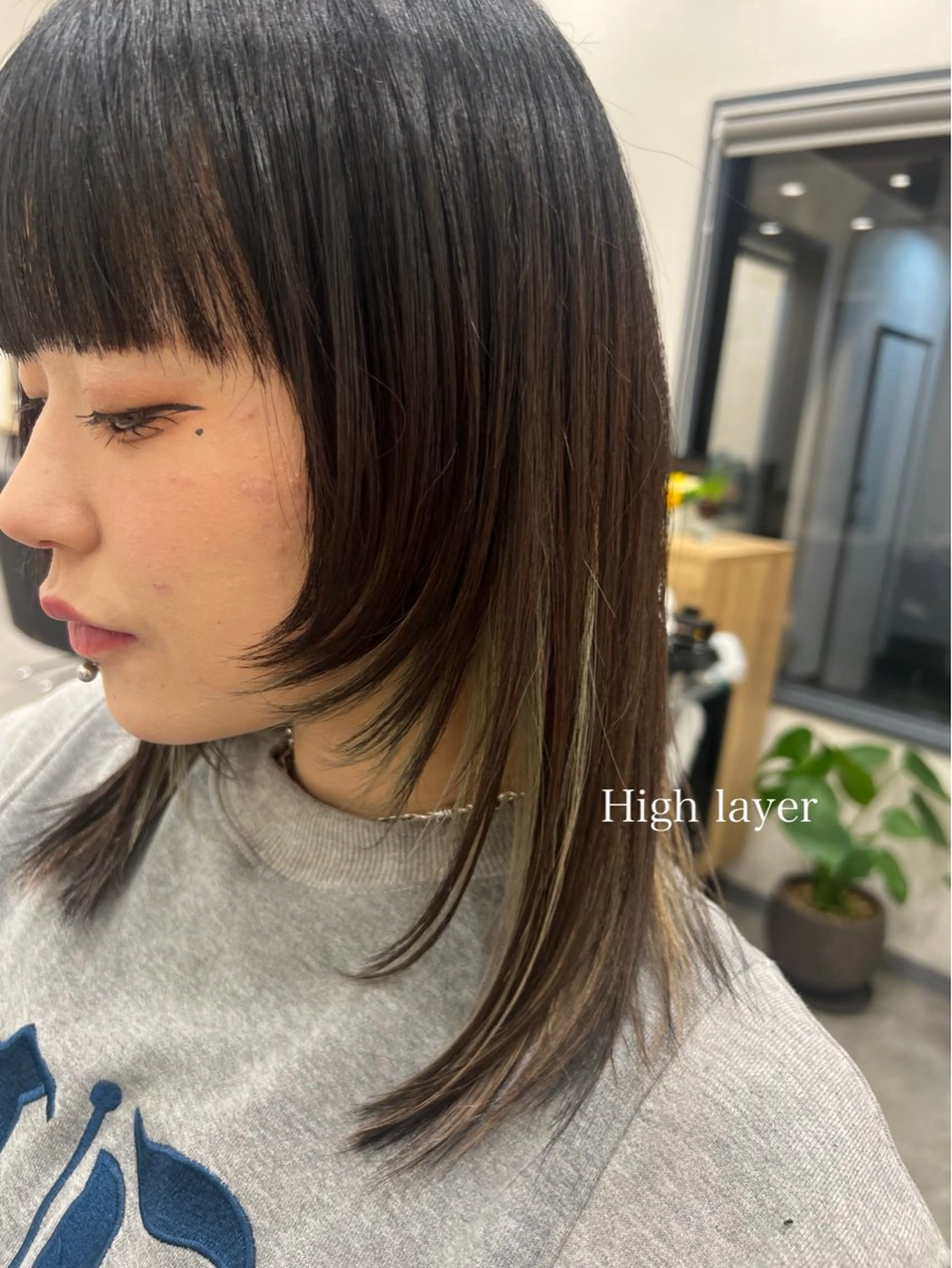 ミディアム 疋田 伽菜子のヘアスタイル