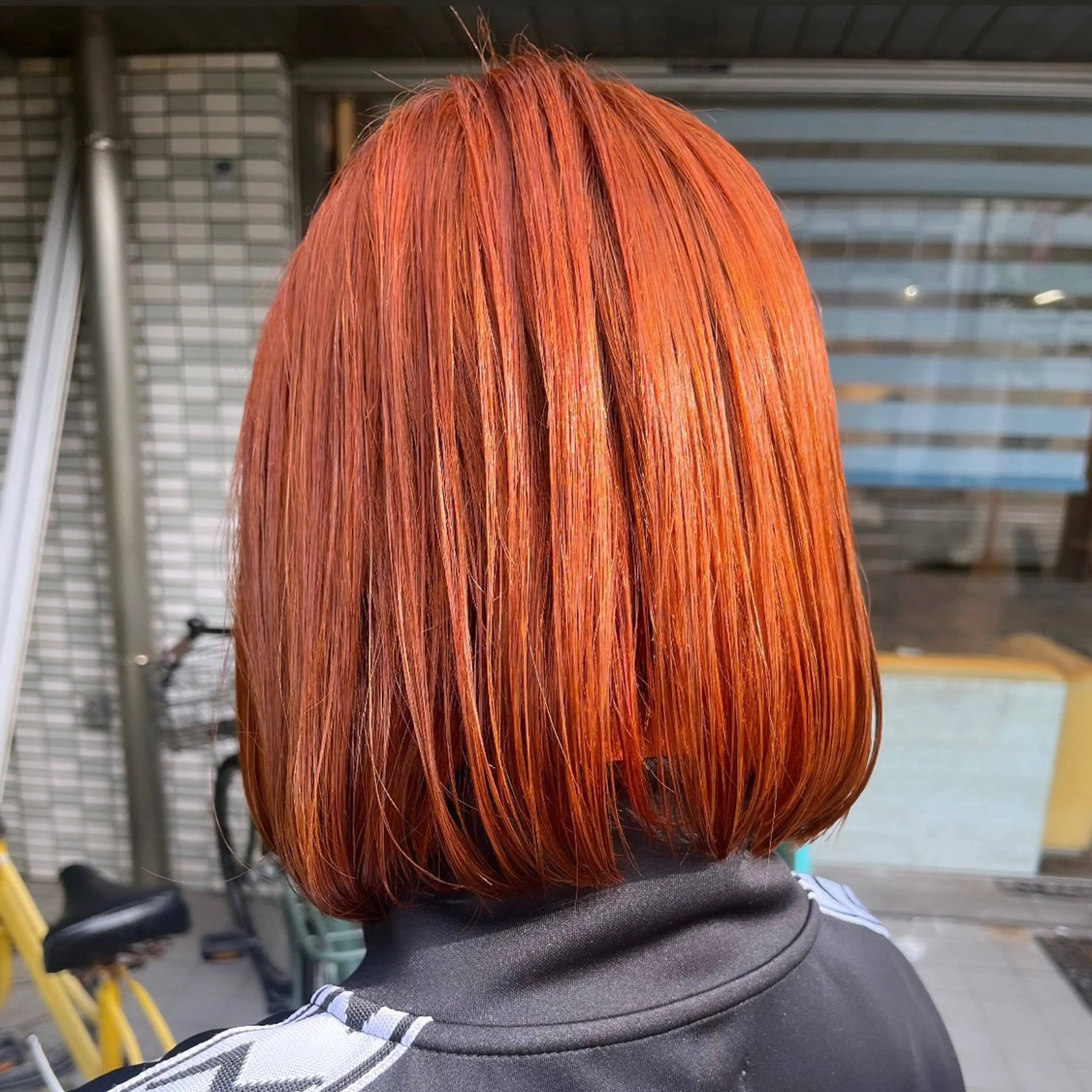 ミディアム カラー オレンジ IMARI /のヘアスタイル