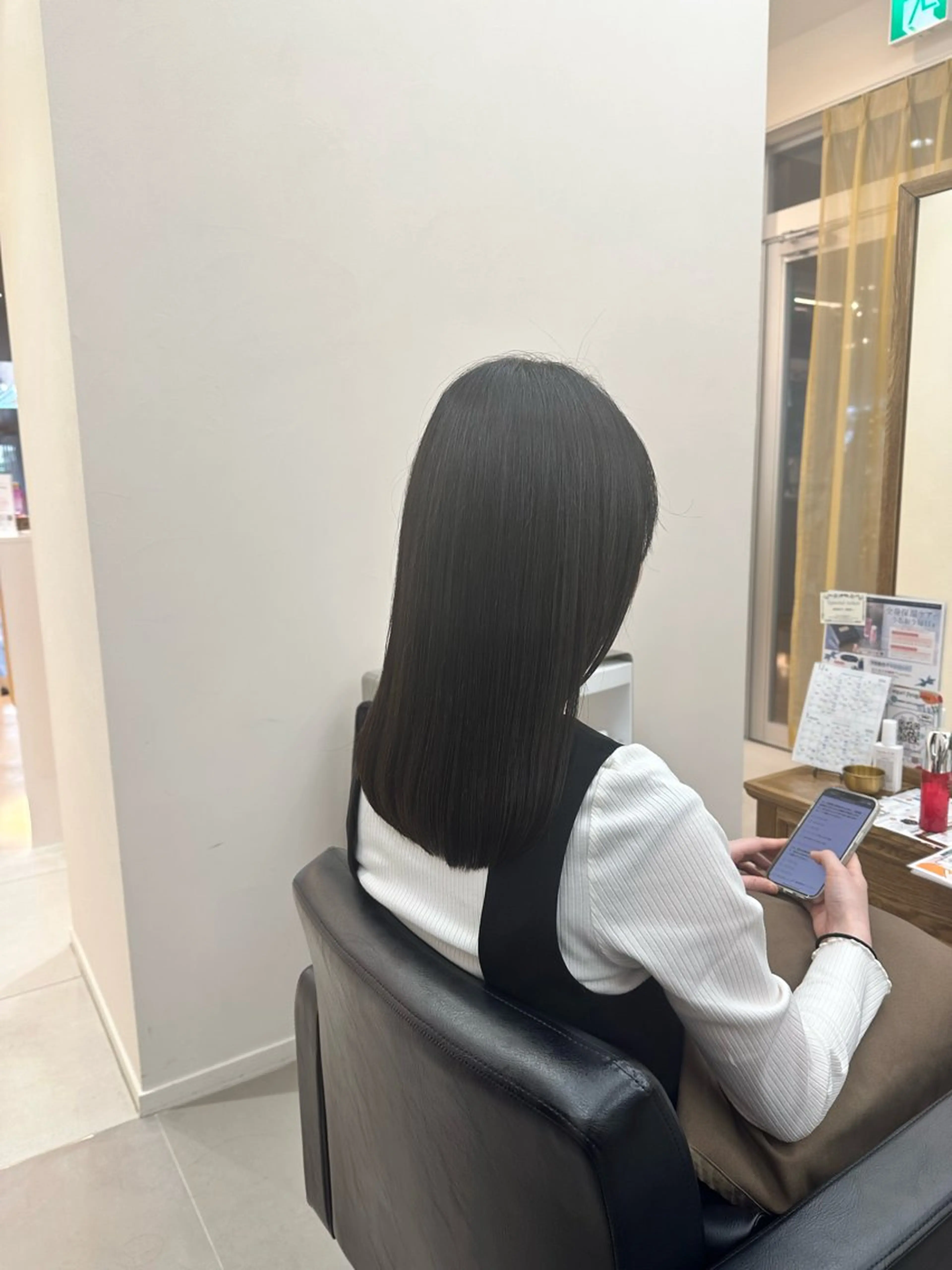 セミロング 宮原 智美のヘアスタイル