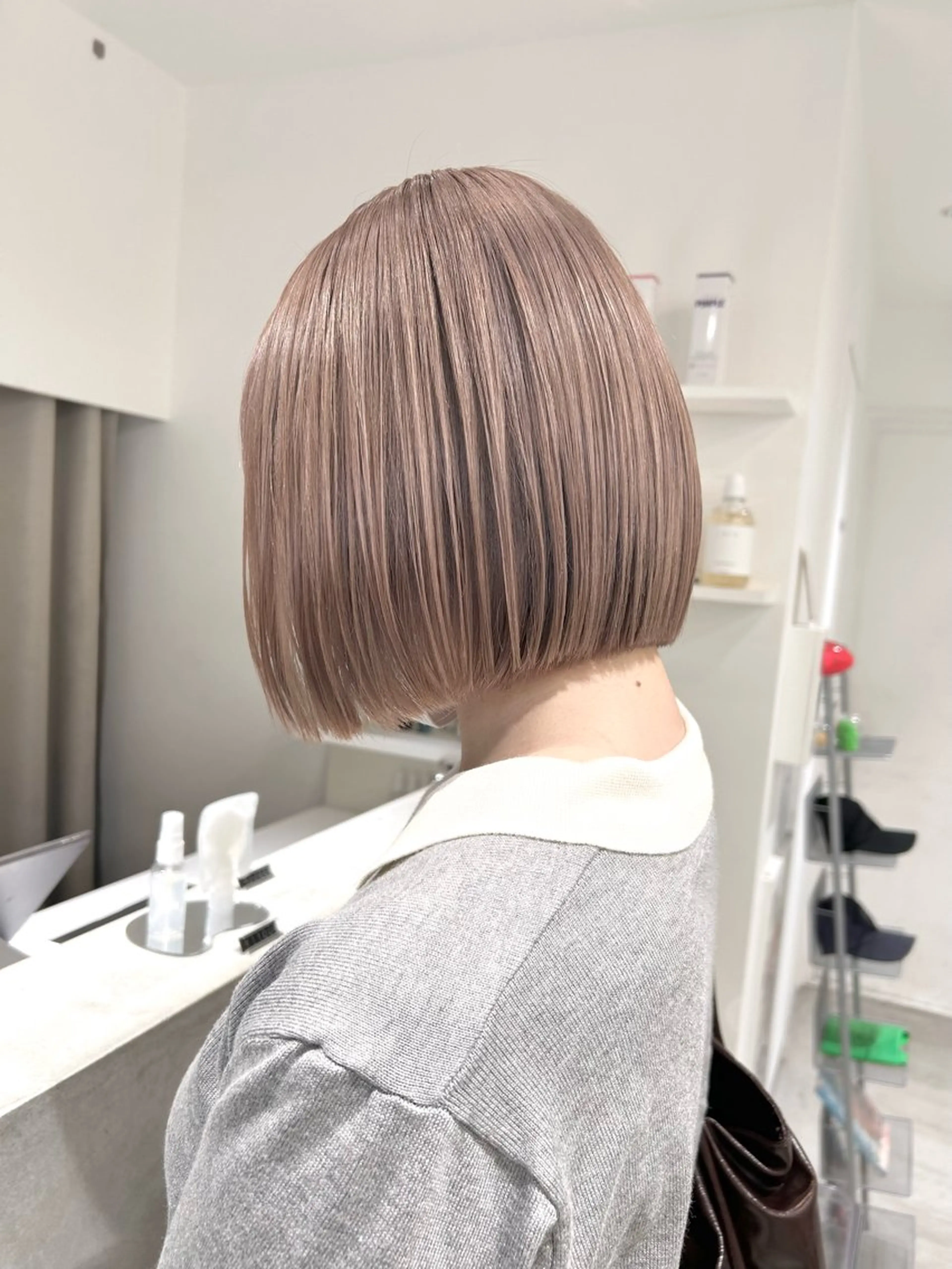 ショート ボブ ヘアカラー トリートメント kumon ayu ブリーチ/ハイトーンのヘアスタイル