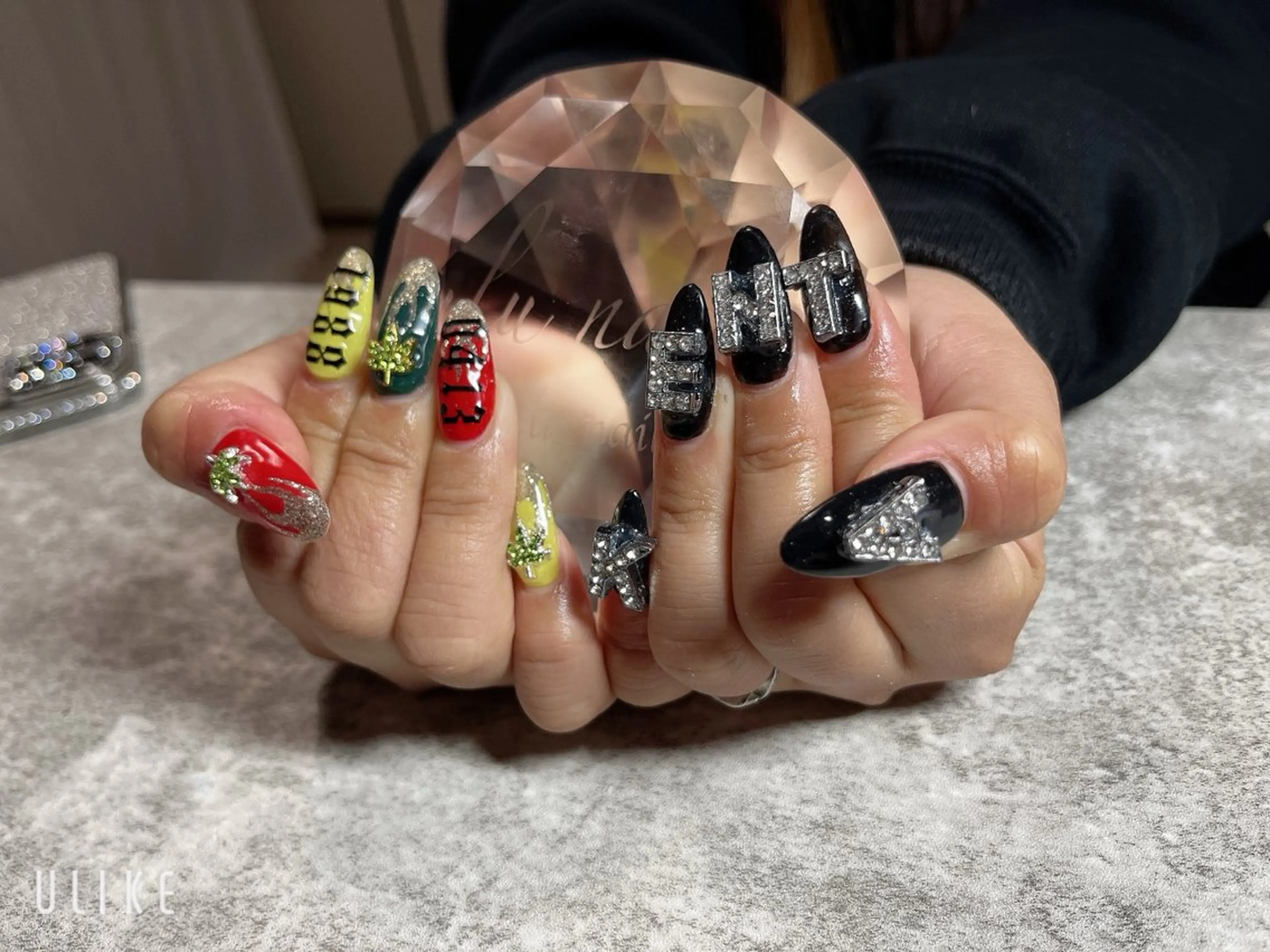 ネイル 長さ出し 持ち込み ネイルチップ 佐野 愛美のネイルデザイン