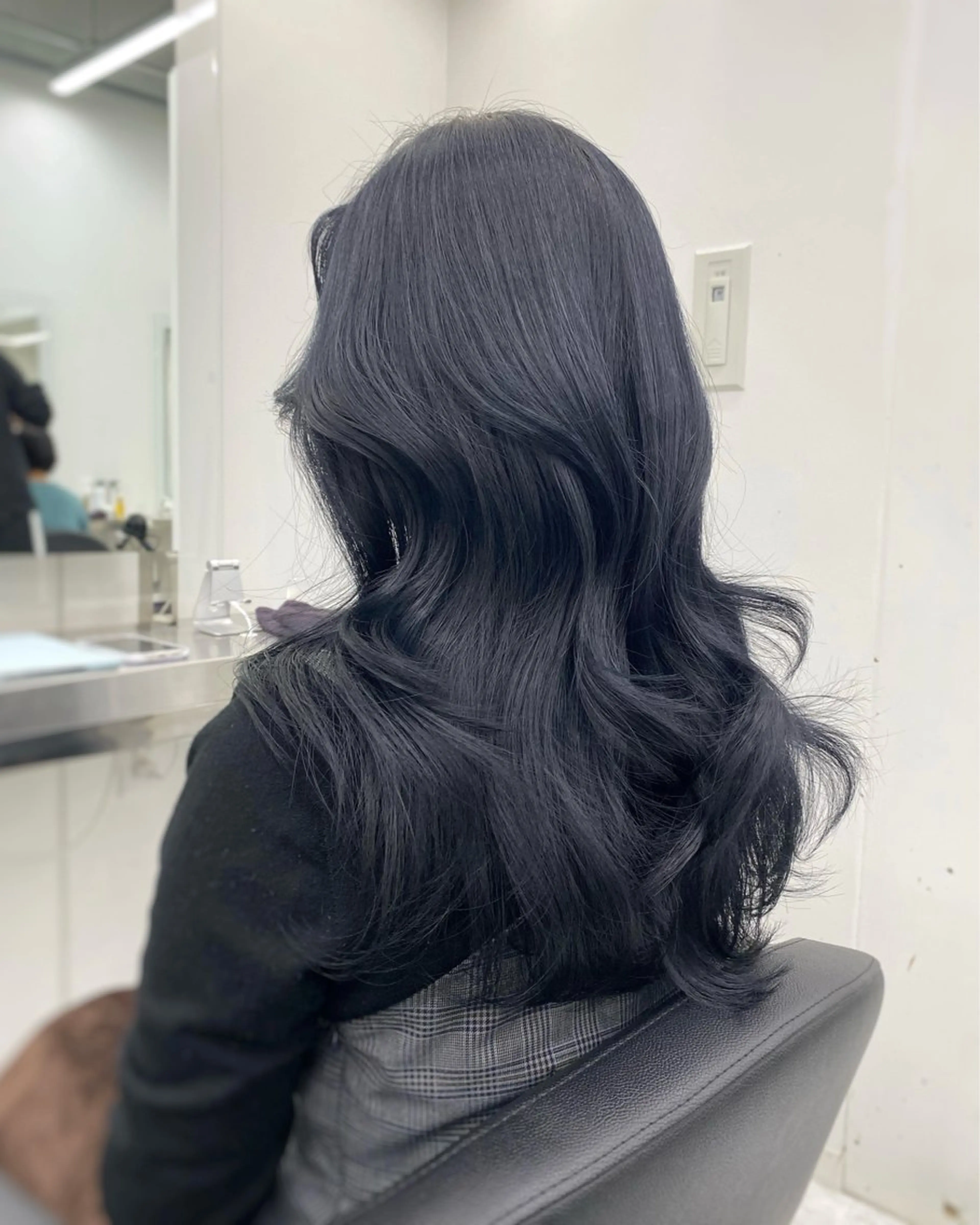 【10月限定価格】🇰🇷韓国レディになれる🇰🇷動きのあるレイヤーカット+オリジナルトリートメント🤍コテ巻き○の写真