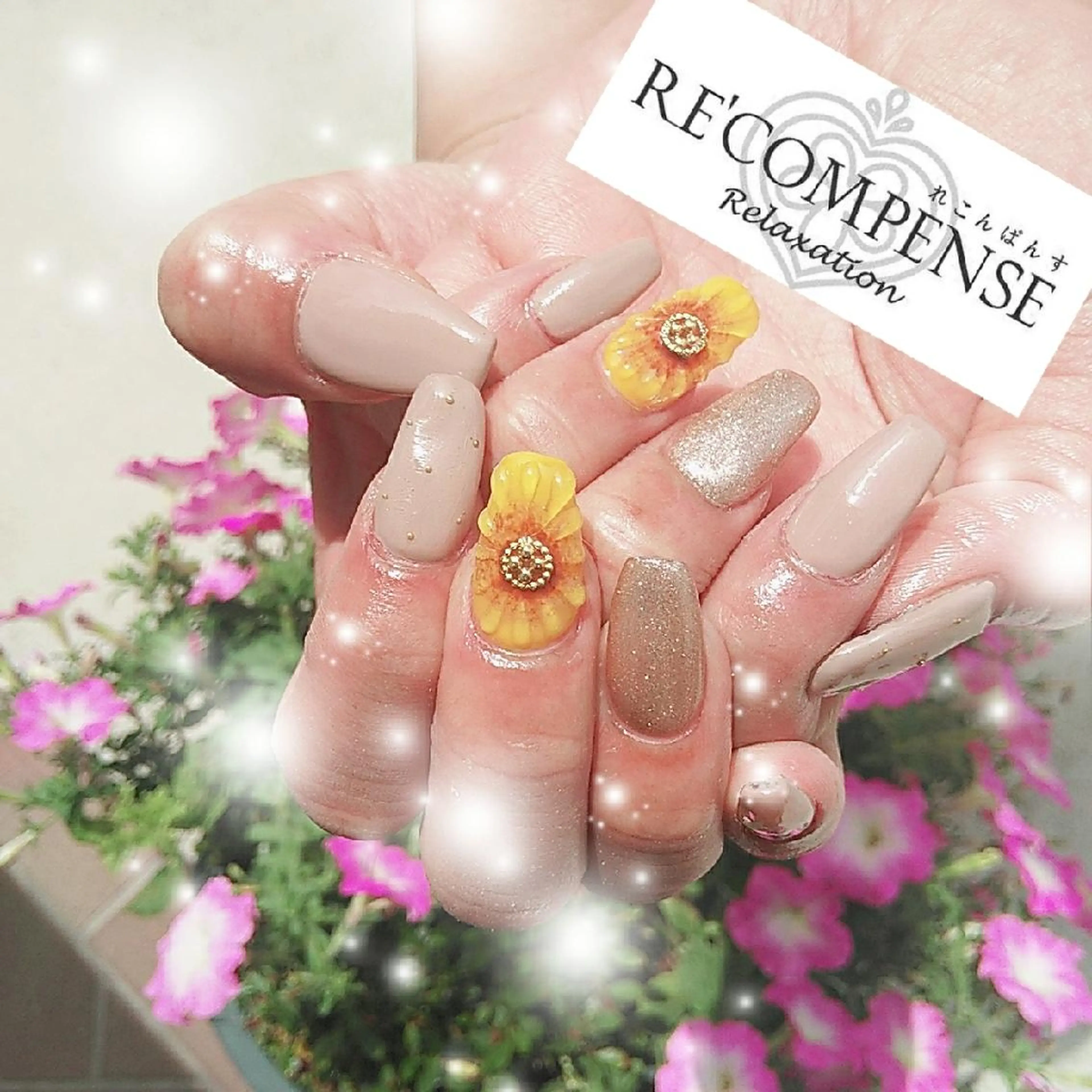 ネイル RE'COMPENSE所属・れこん ぱんすのネイルデザイン