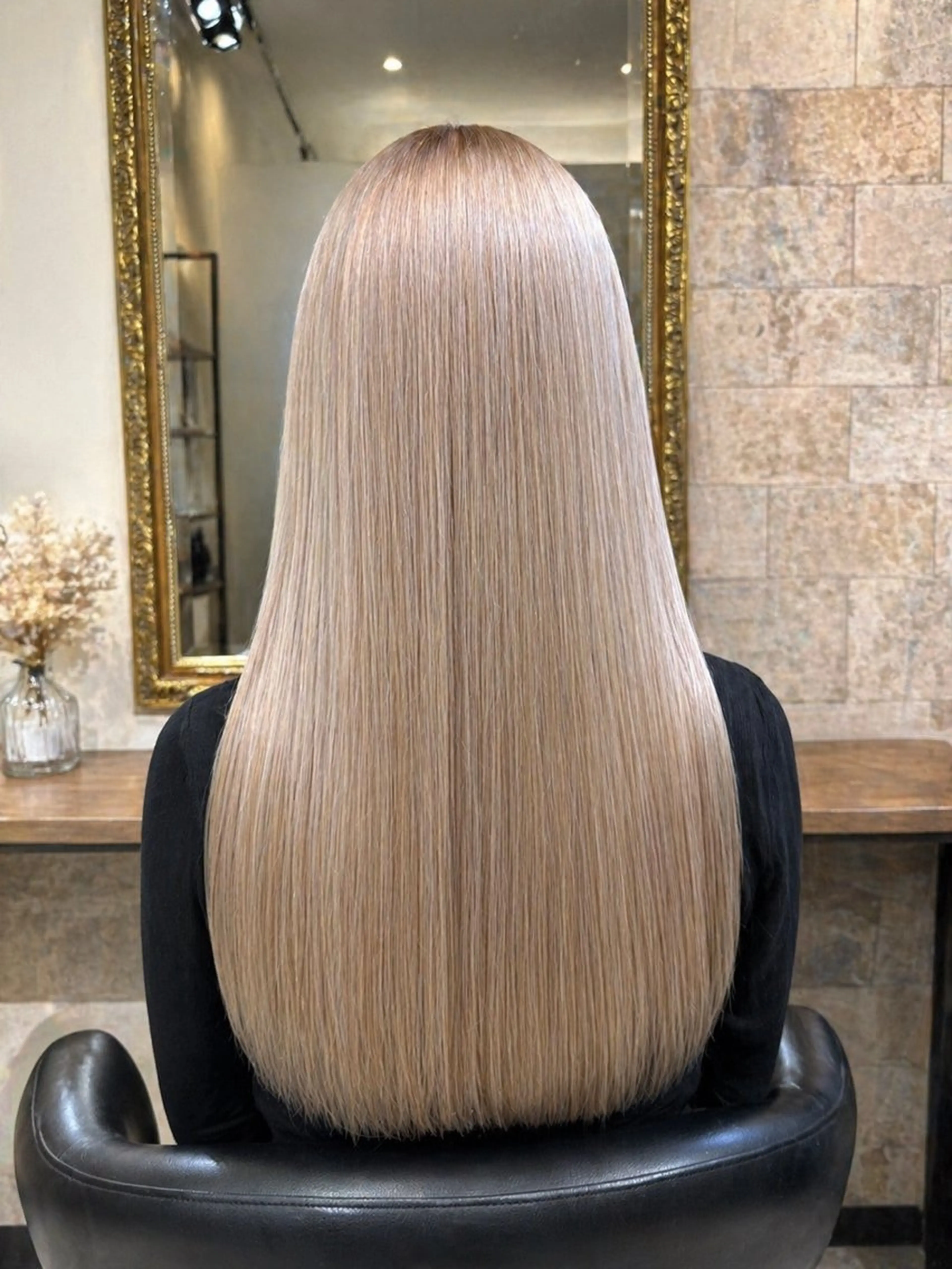 ロング カラー ハイトーン Arphyのヘアスタイル