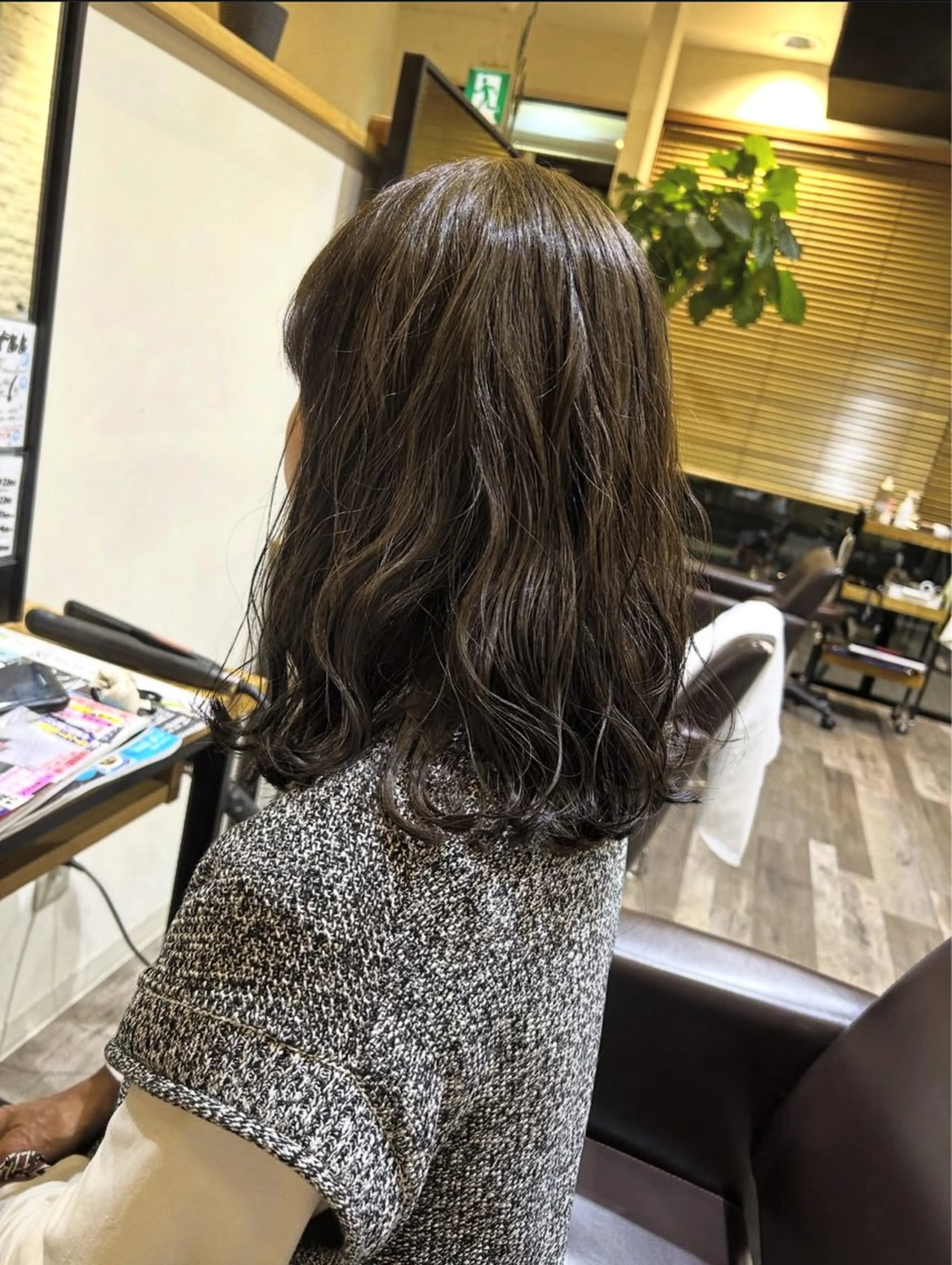 ロング カラー ブラウンカラー 透明感カラー オリーブブラウン 高野 愛子のヘアスタイル