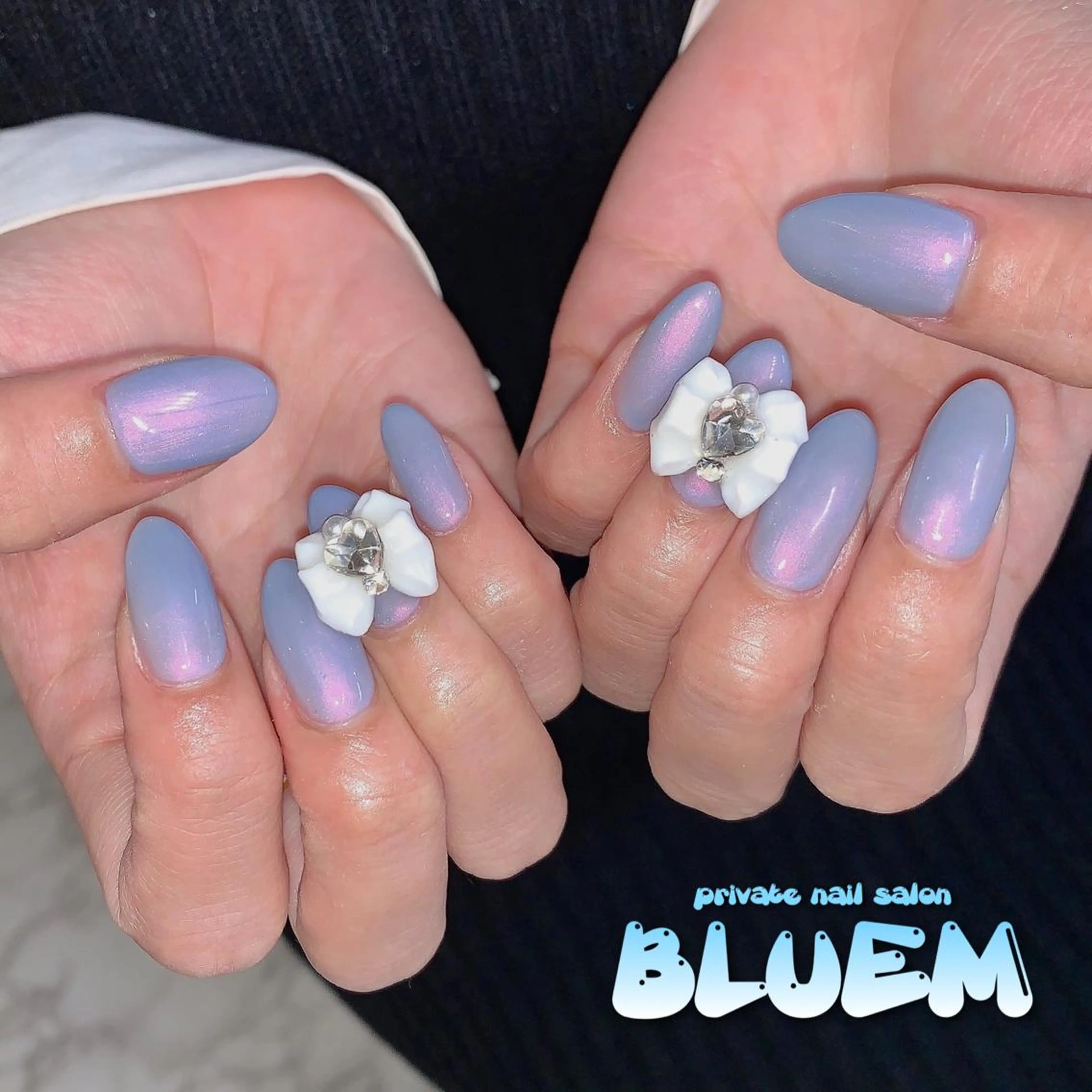 ネイル BLUEM なな🐶のネイルデザイン