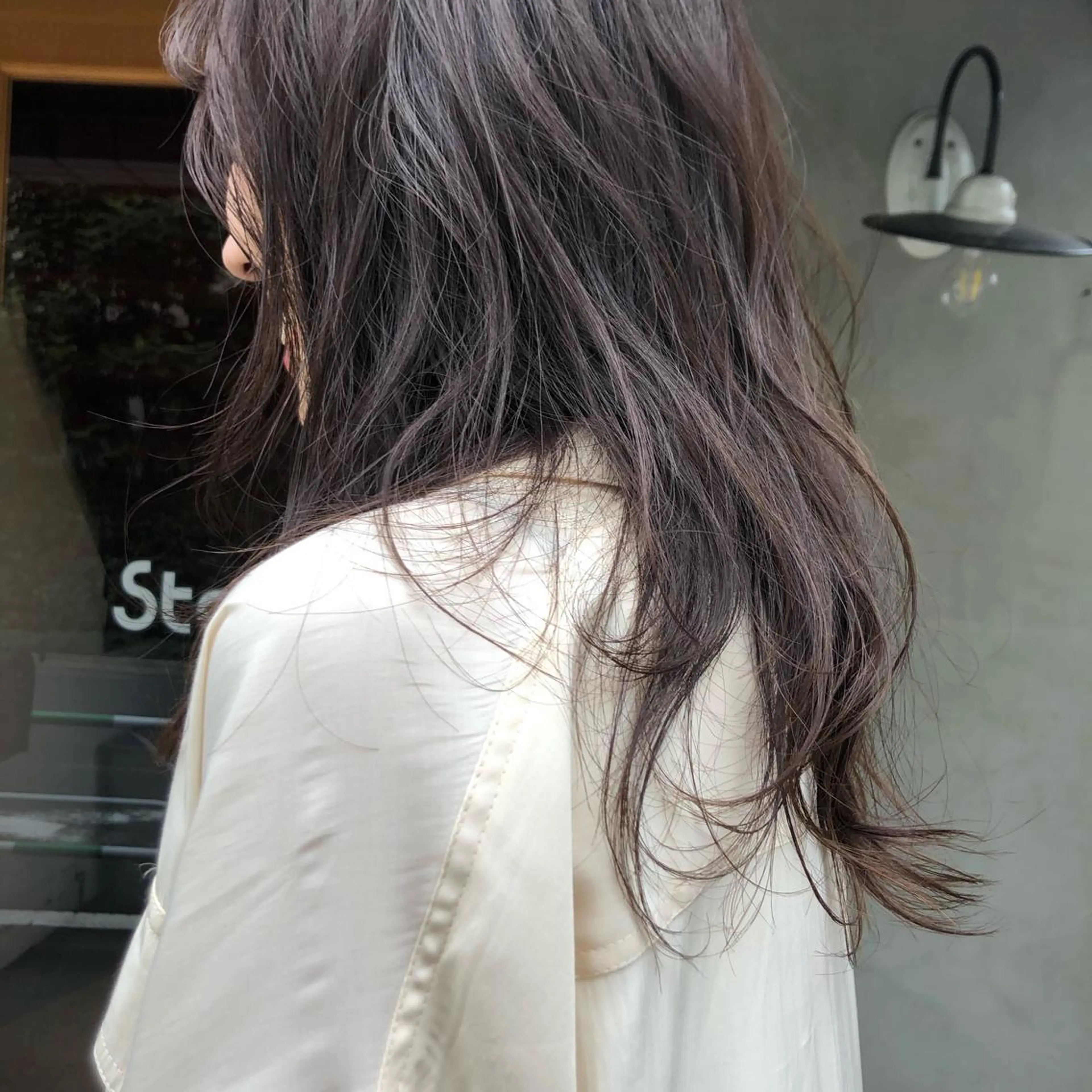 セミロング カラー ベージュカラー 透明感カラー シルバー NOVEL TOKYO所属・ニュアンスヘア🌔 nanakoのヘアスタイル