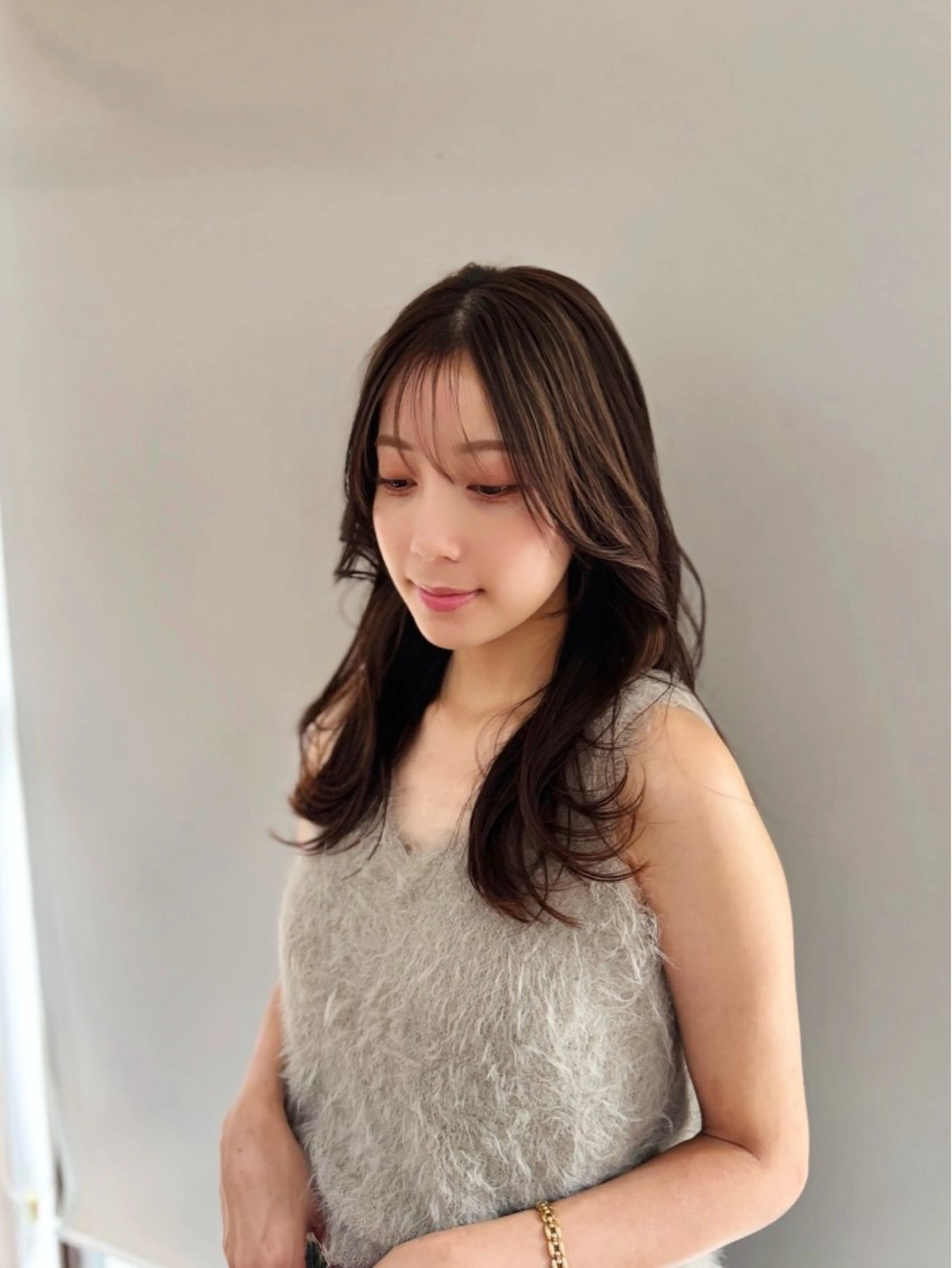 ミディアム カット トリートメント 髪質改善✨艶髪✨ レイヤーカット 田畑のヘアスタイル