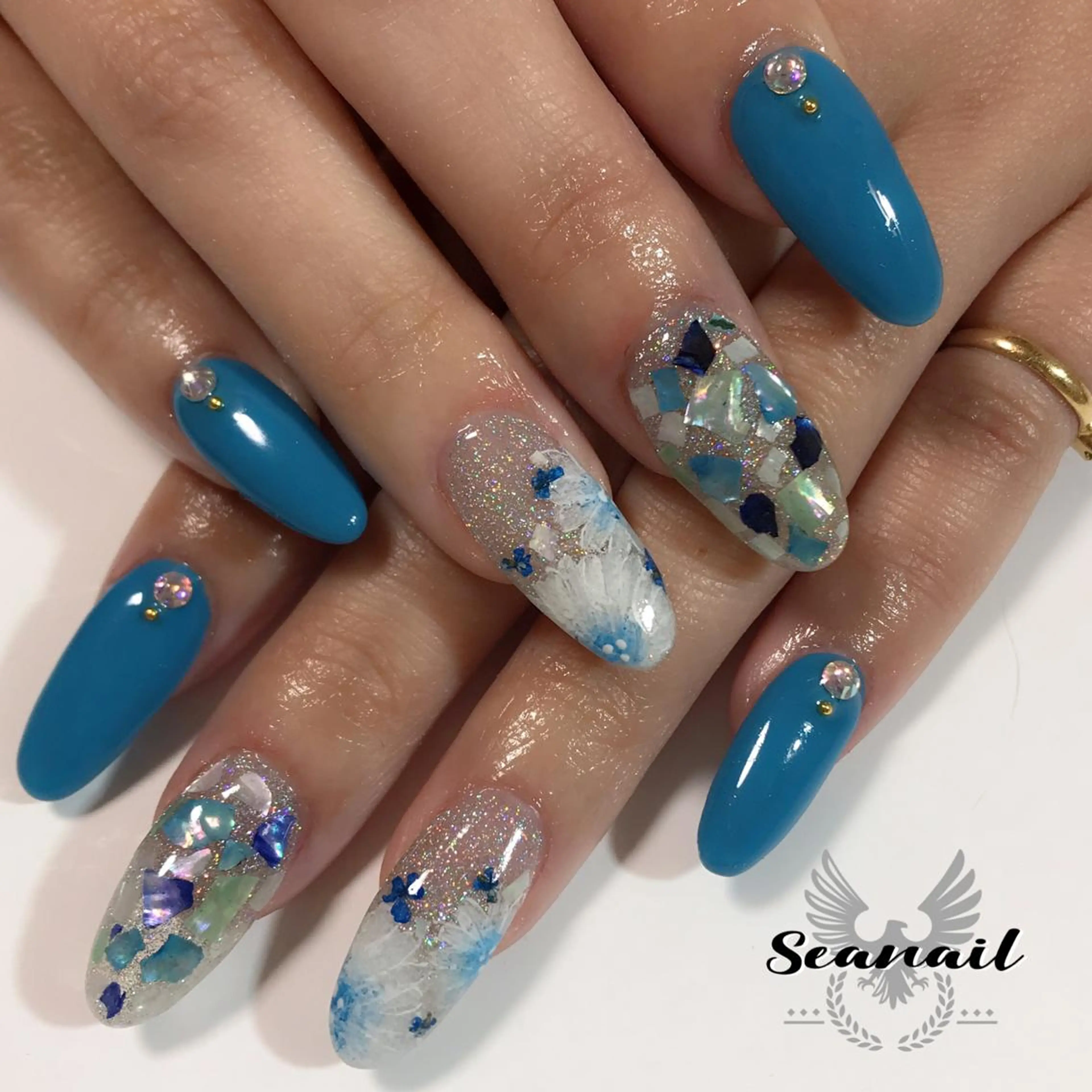 ネイル 小尾 栞のネイルデザイン