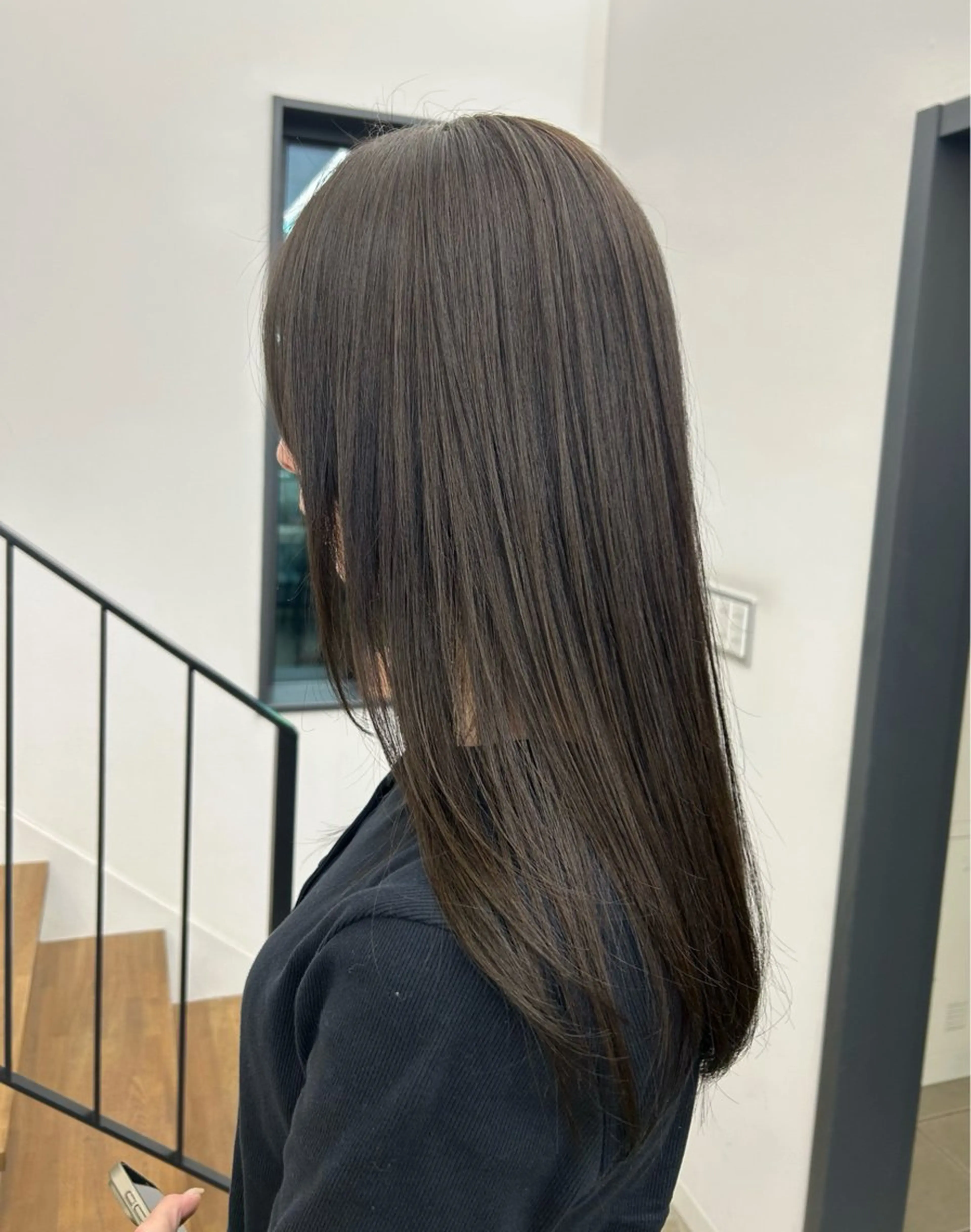 ロング ボブ くびれヘア 韓国風ヘア ヘアカラー 本澤 朋香のヘアスタイル