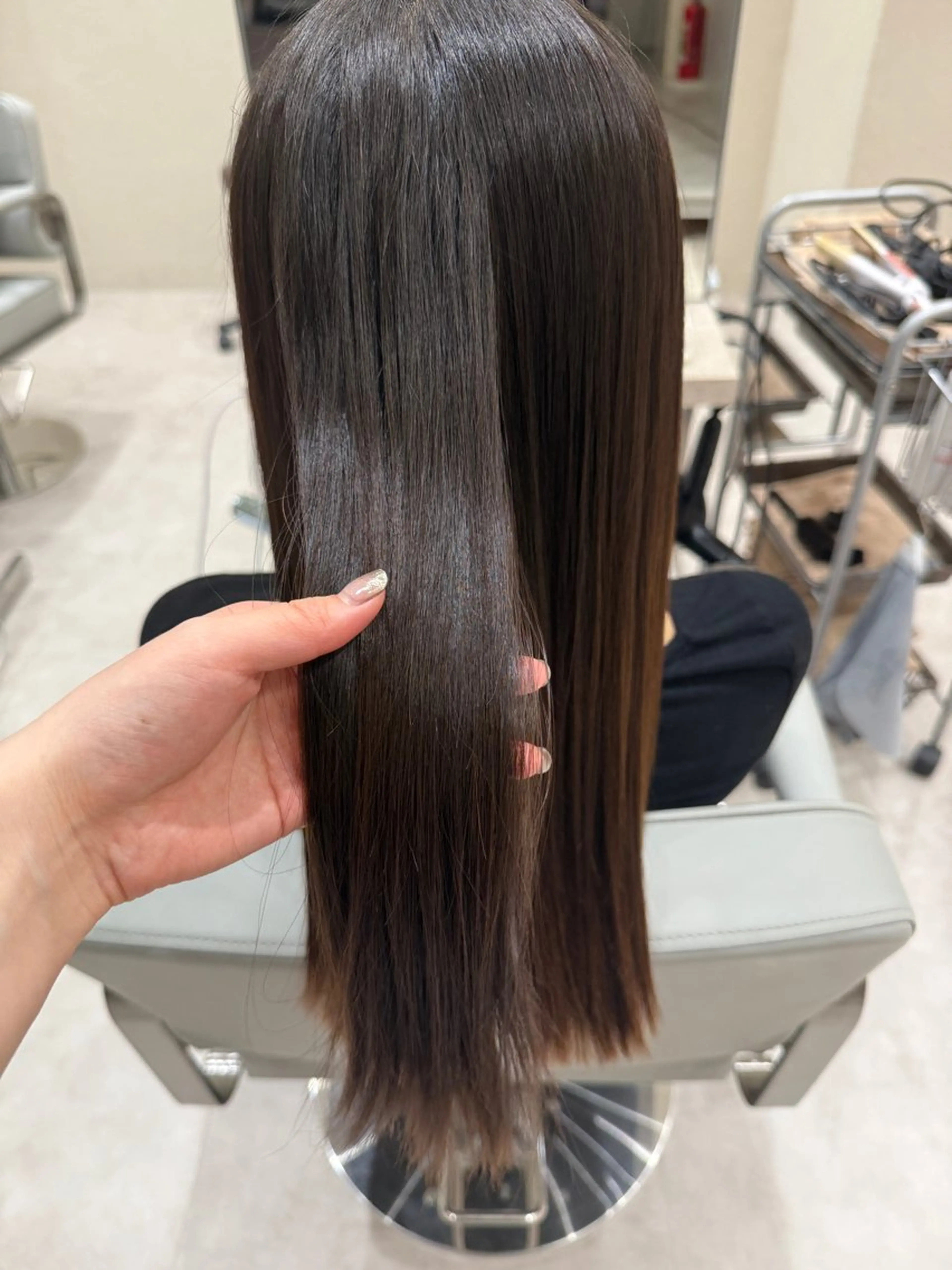 セミロング トリートメント 小林 りのんのヘアスタイル