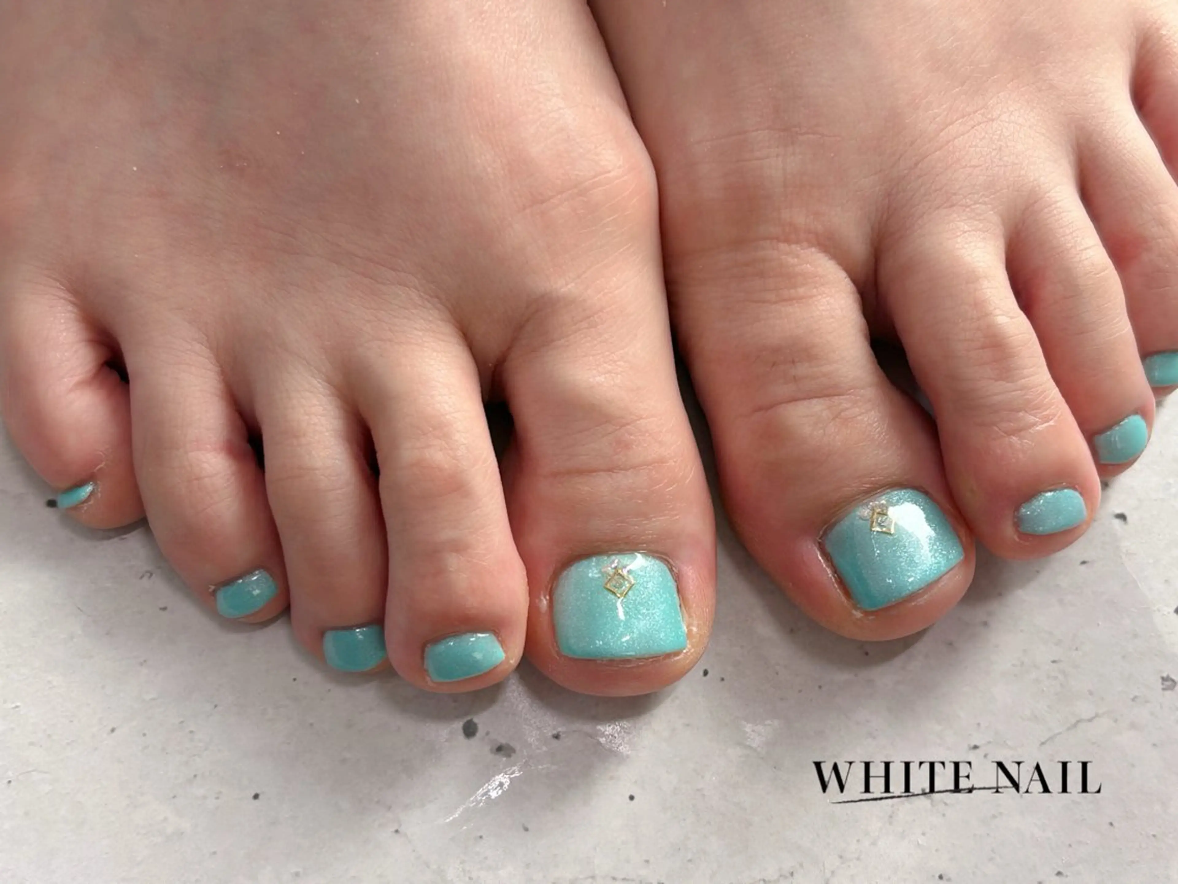 ネイル フットネイル フットネイル WHITE NAIL ホワイトネイルのネイルデザイン