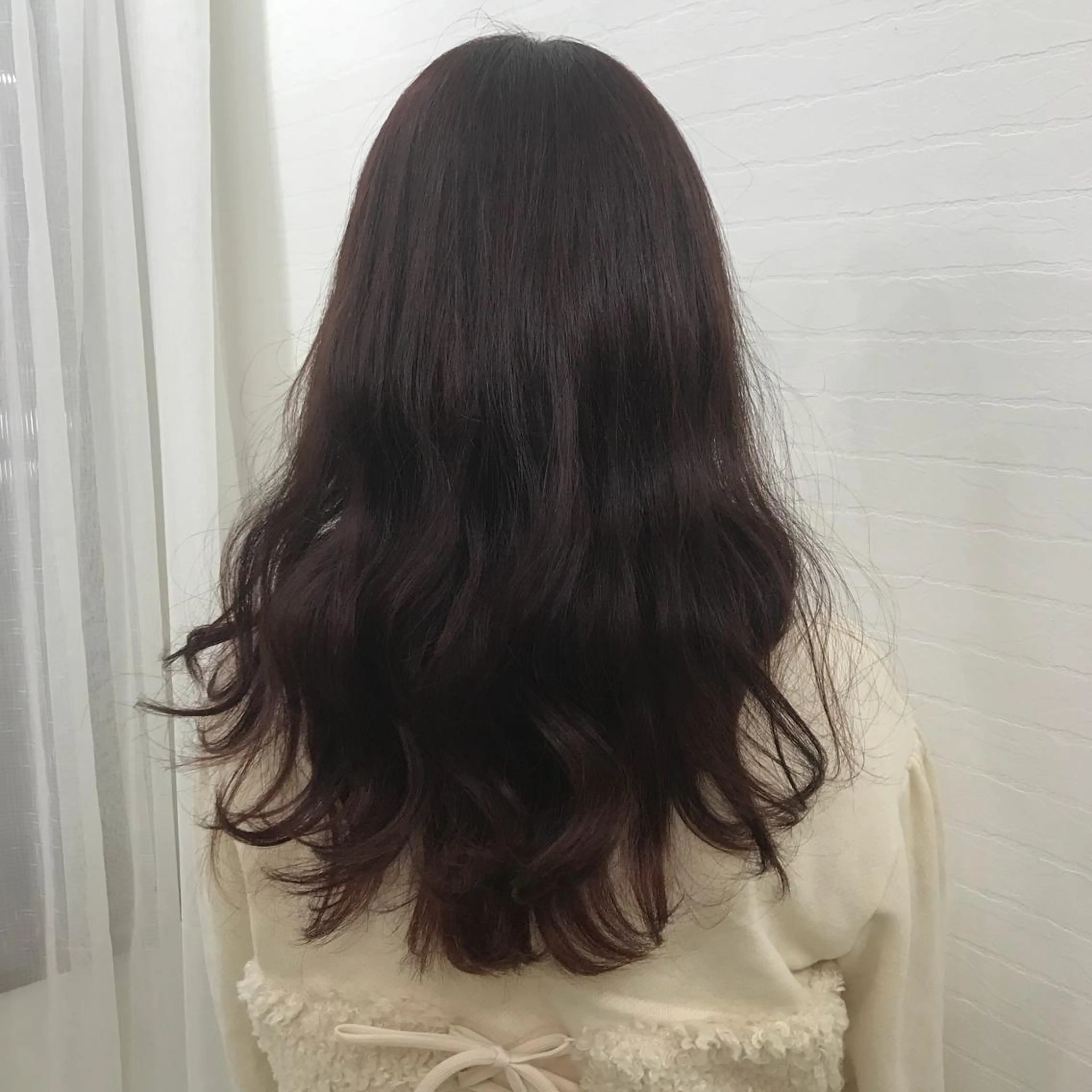 ロング カラー オリーブ/アッシュ やわらか透明感カラーのヘアスタイル