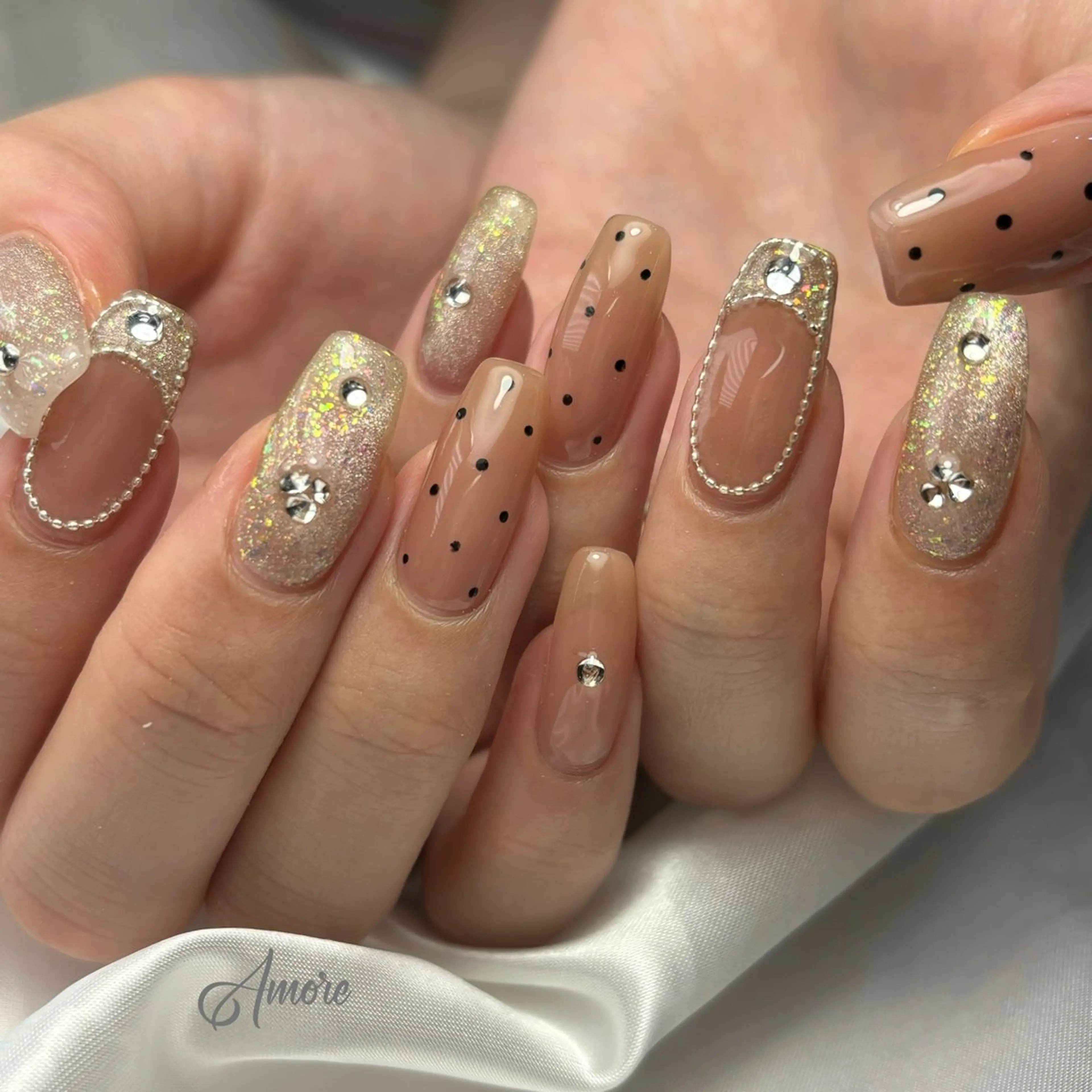 ネイル ジェルネイル キラキラネイル 韓国ネイル マグネットネイル パラジェル You kyehwaのネイルデザイン