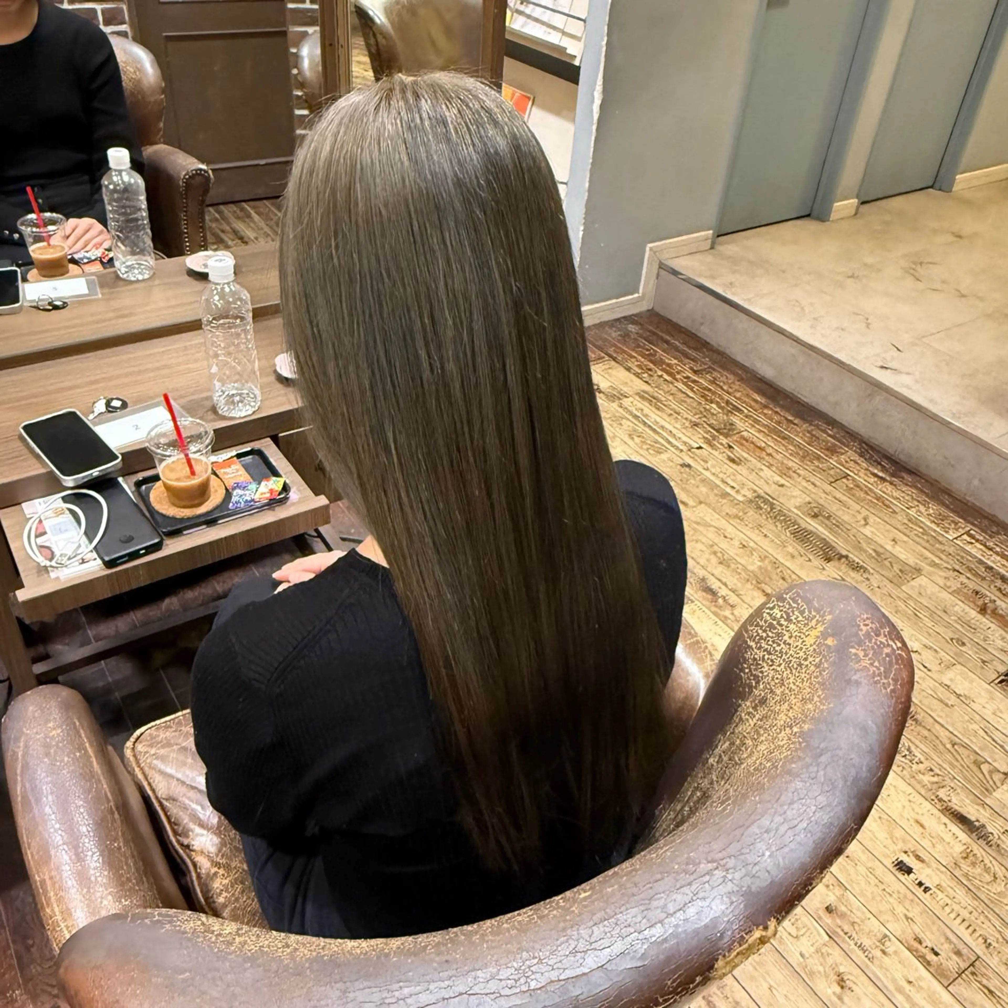 ロング ヘアカラー トリートメント ｢韓国風カラー ｣サナのヘアスタイル