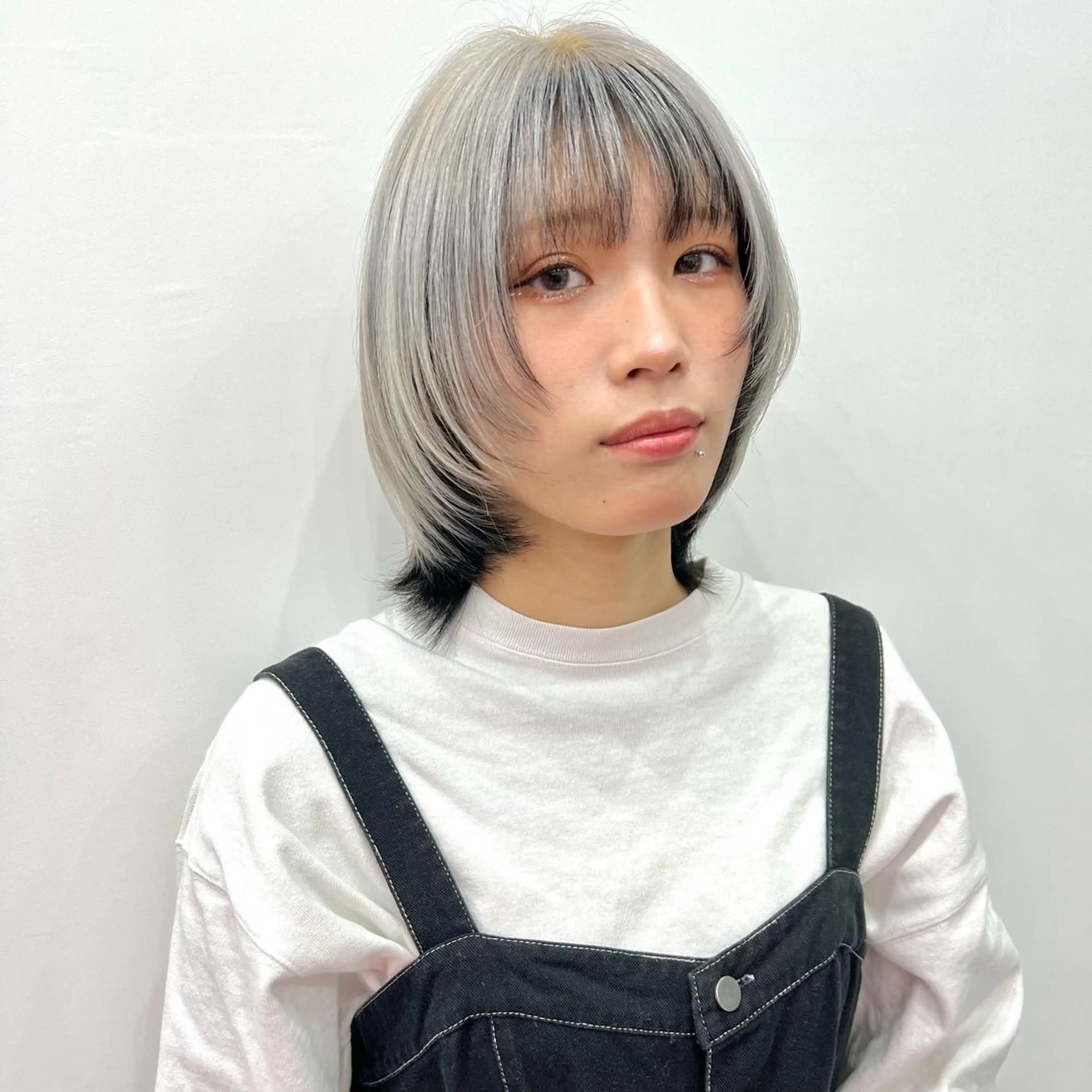 ショート カラー ブリーチ ハイトーンカラー ケアブリーチ×ハイト ーン専門/SHOTAのヘアスタイル
