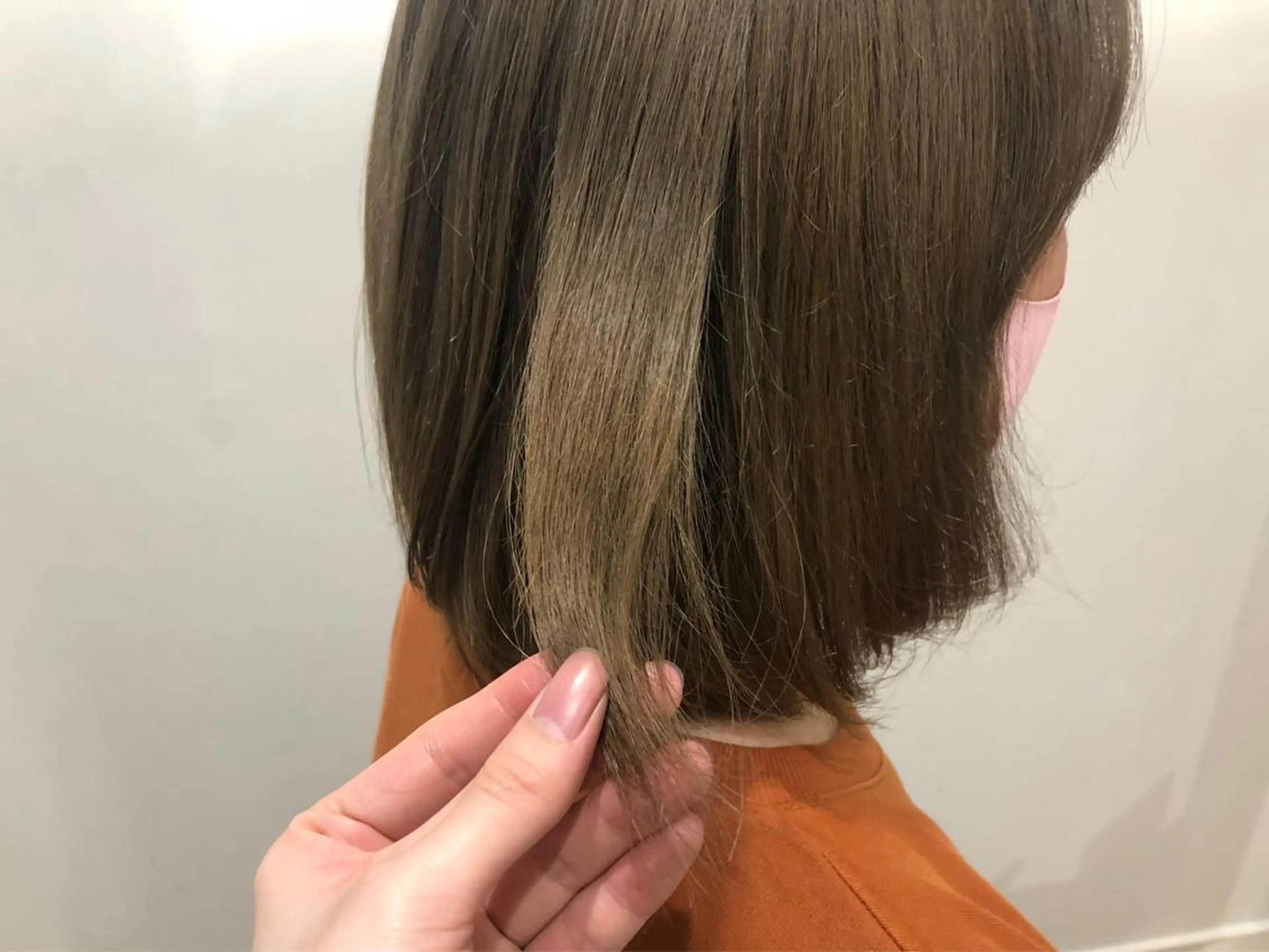カラー white.梅田 デザインカラー🦄のヘアスタイル