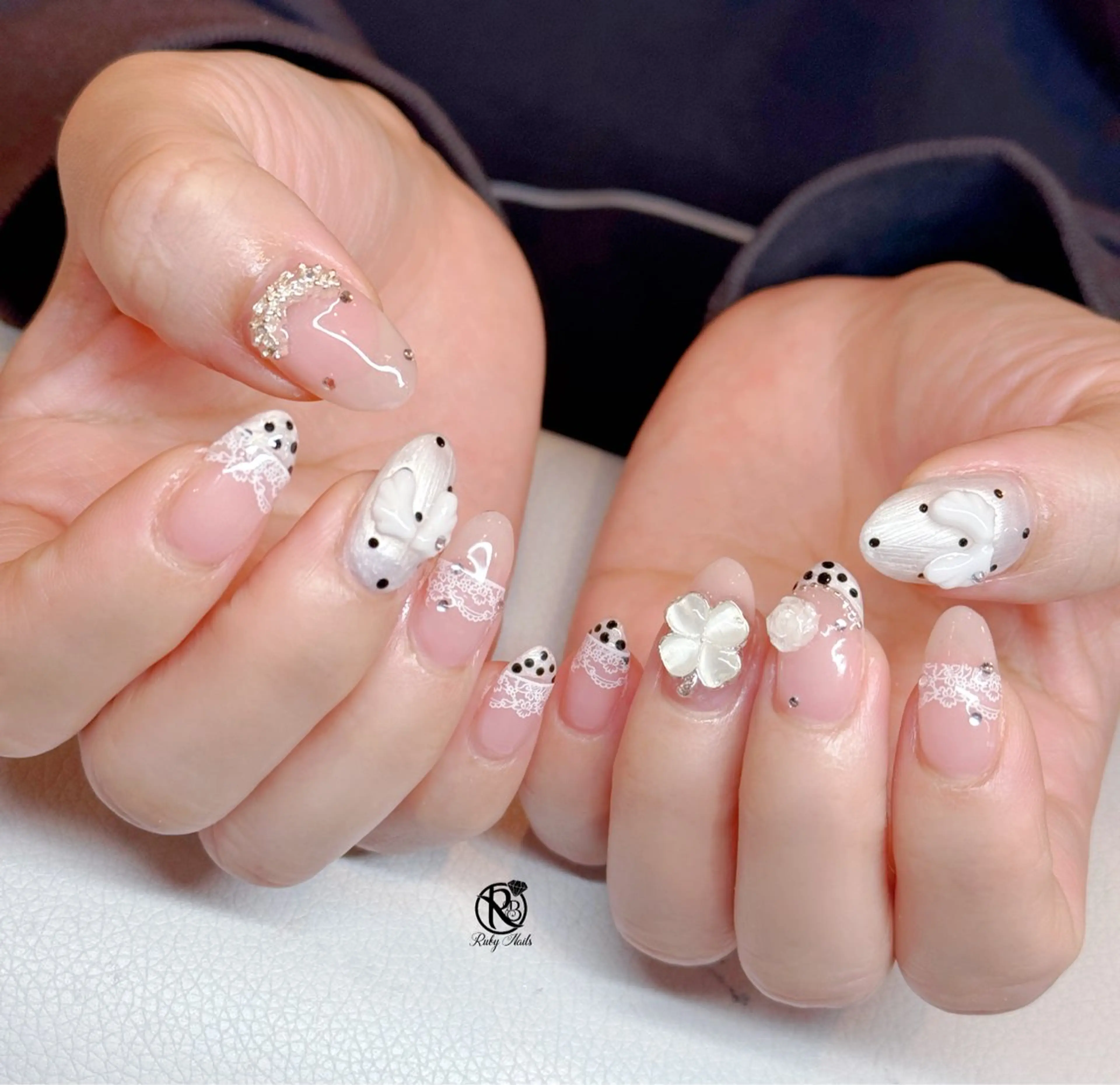 ネイル ボルドー ブラウン チークネイル ドット フットネイル ハンドネイル チェリネイルサロン 霞ヶ関のネイルデザイン