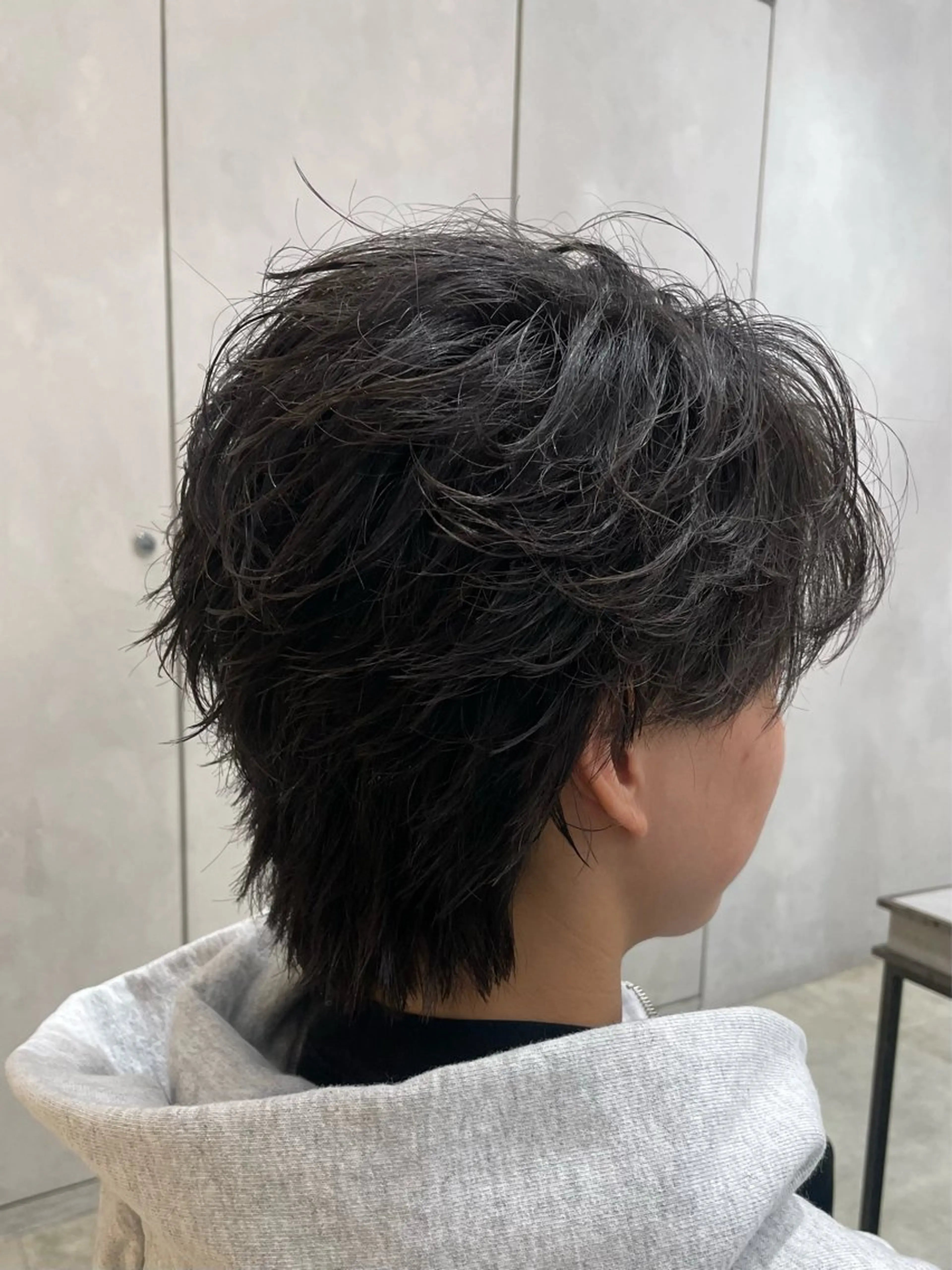 ショート メンズ センターパート フェザーパーマ メンズパーマ メンズ特化🔥 金子直斗のヘアスタイル