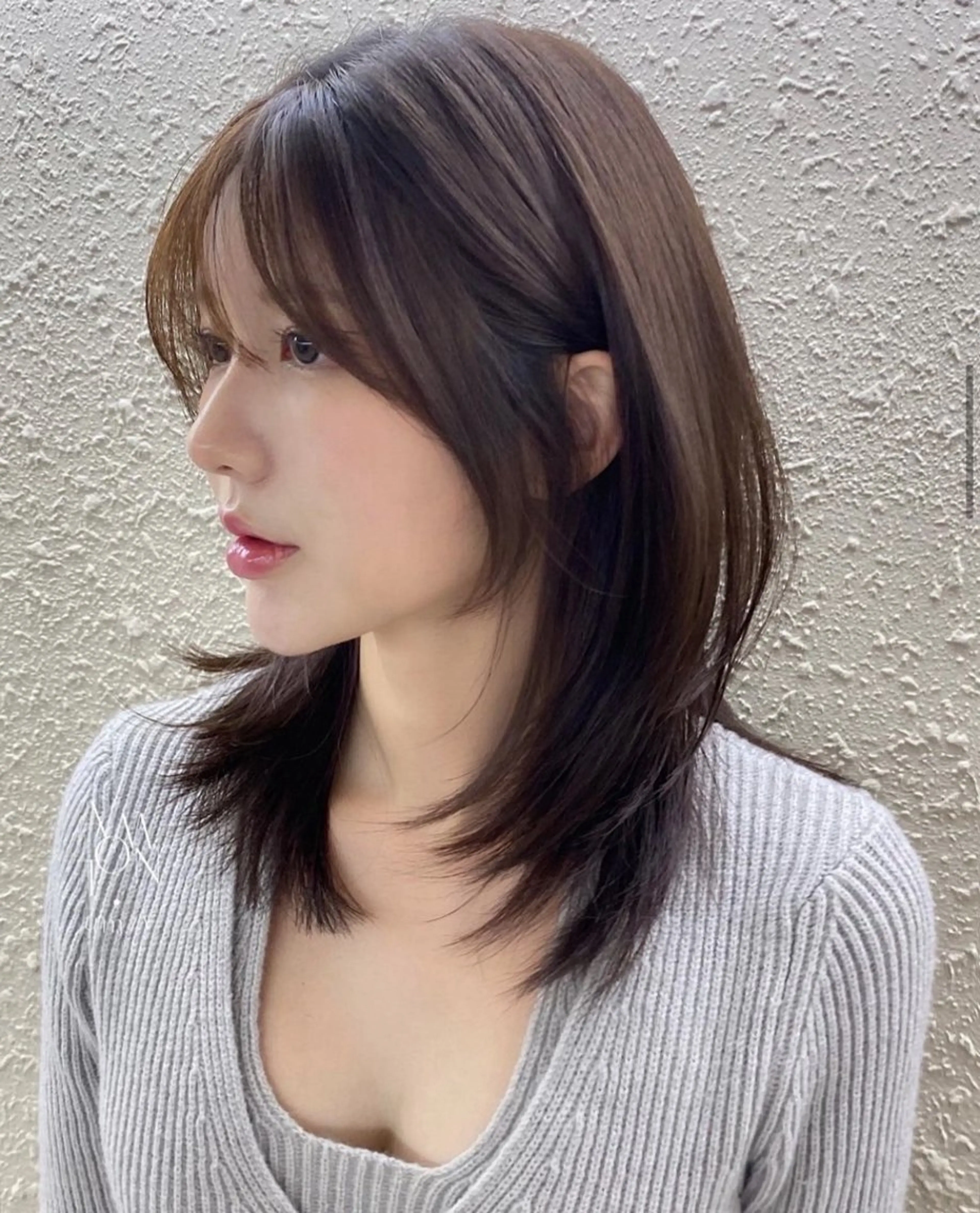 ミディアム ヘアアレンジ MILLOR “ミラー”のヘアスタイル