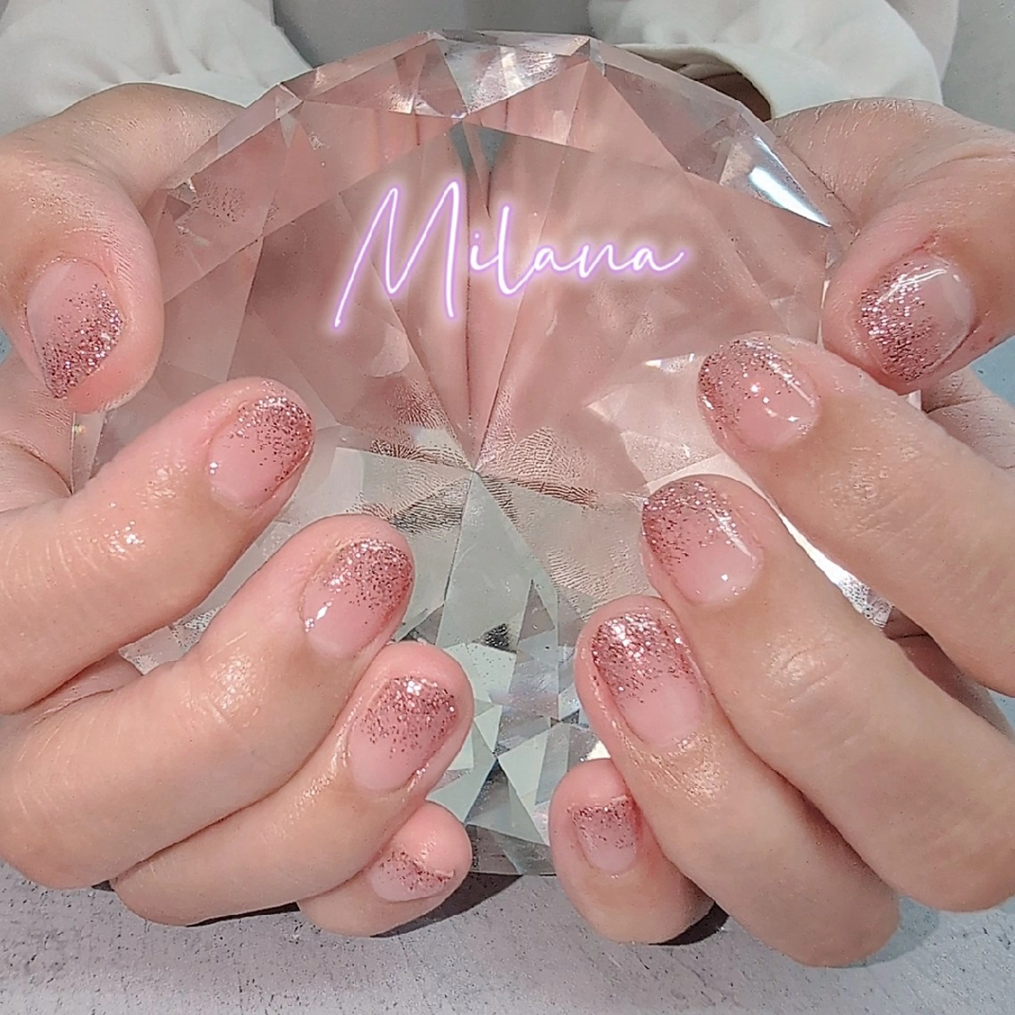 ネイル グラデーション ラメ(グリッター) ラメグラデーション ハンドネイル Milana 川瀬のネイルデザイン