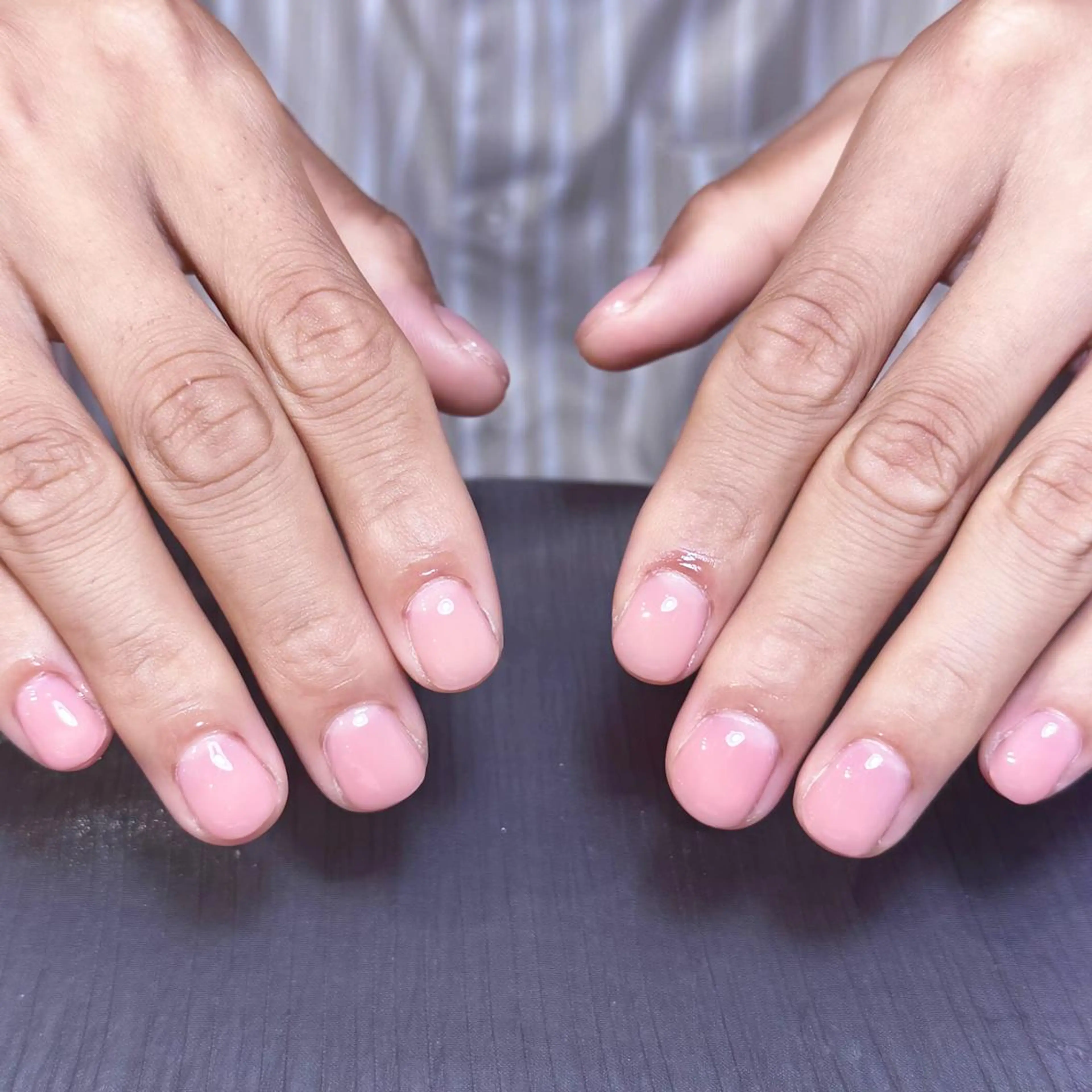 ネイル アートネイル オーロラネイル ガーリー キラキラネイル 韓国ネイル Leah 💅のネイルデザイン