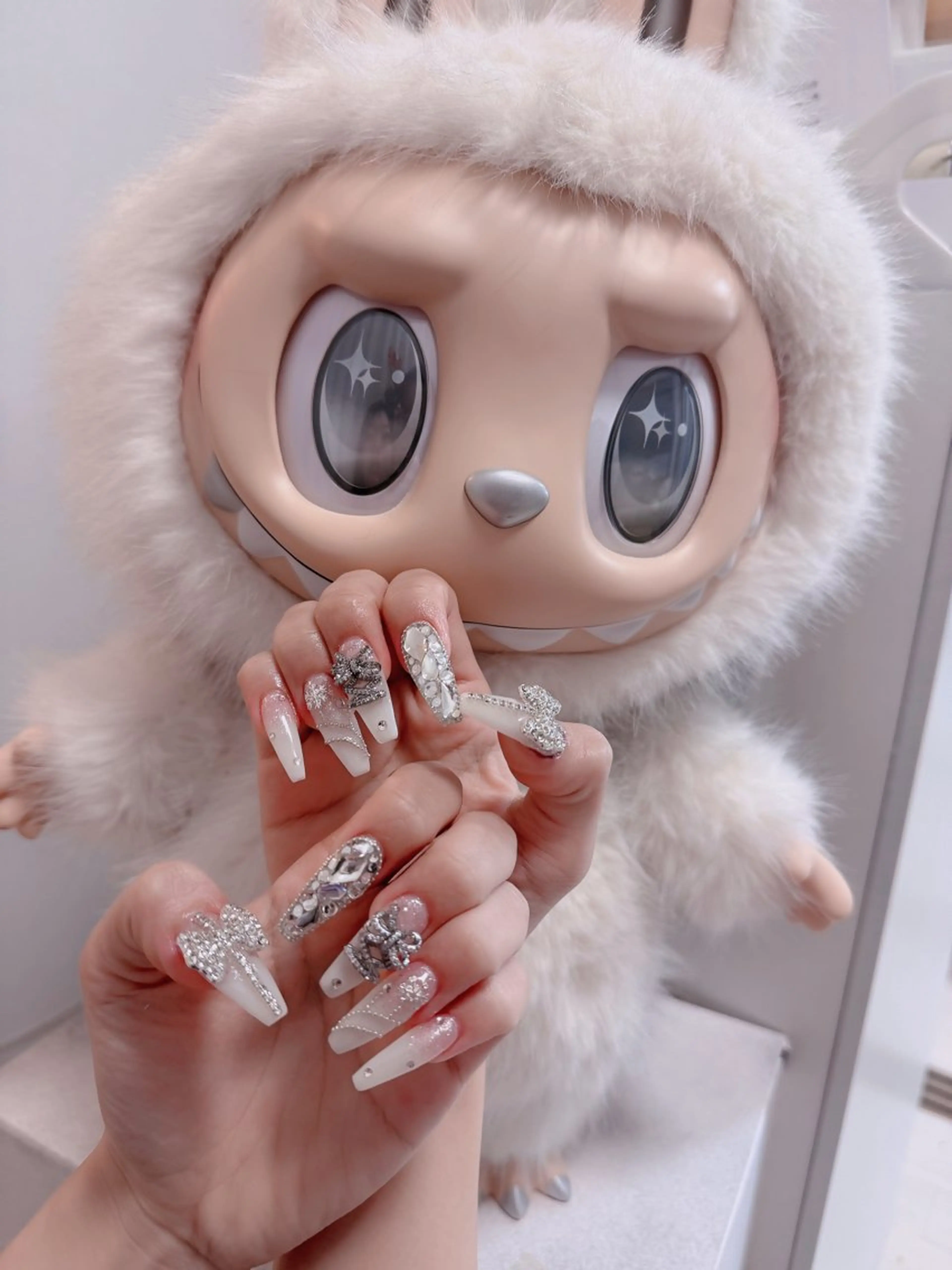 ネイル オーロラネイル フレンチネイル ジェルネイル ハロウィン キラキラネイル ハンドネイル H.baby Nail Salonのネイルデザイン