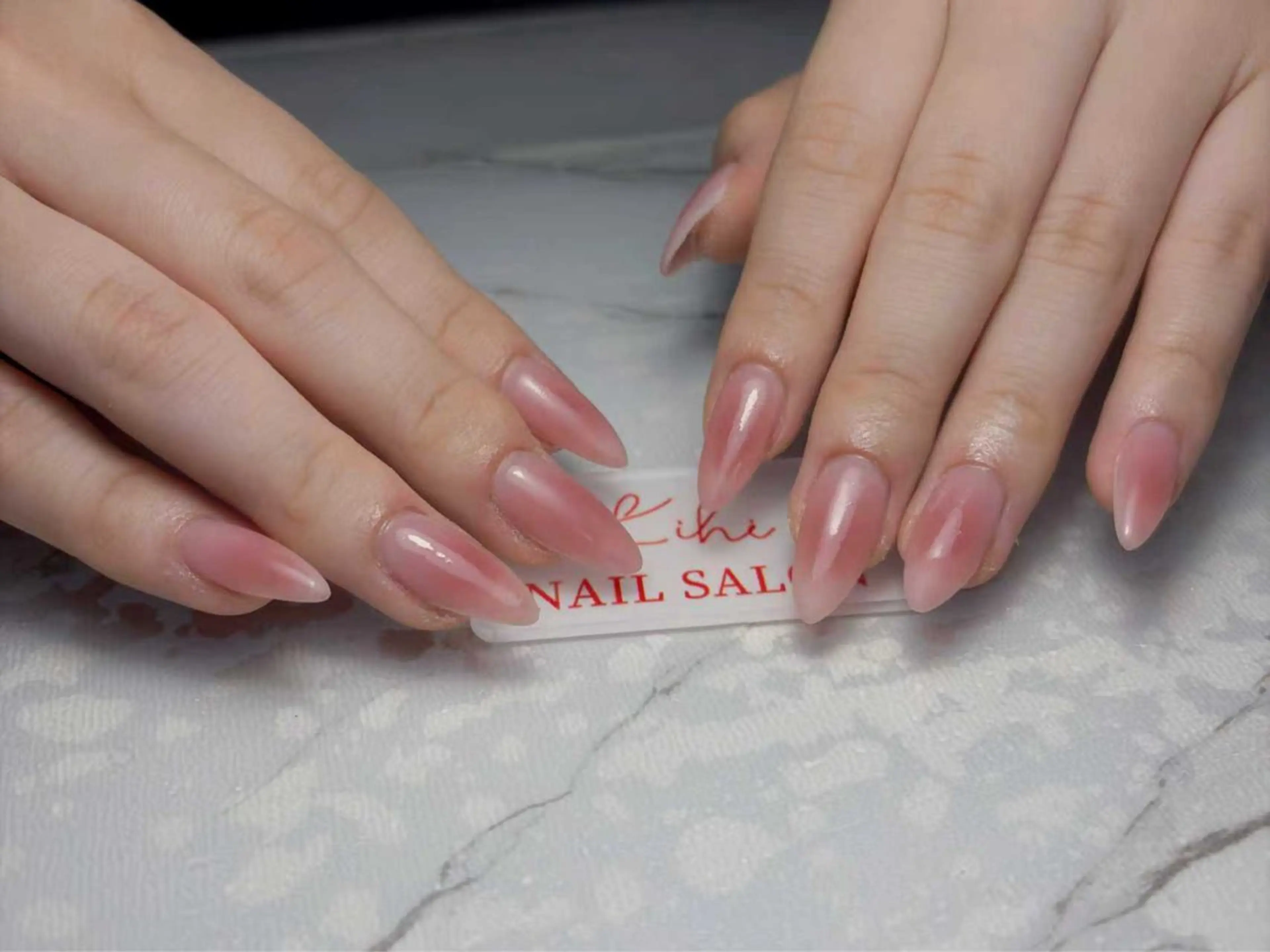 ネイル アートネイル フレンチネイル ジェルネイル グラデーション 韓国ネイル ハンドネイル 💕鈴木ユリ パラジェル/オフ無料のネイルデザイン